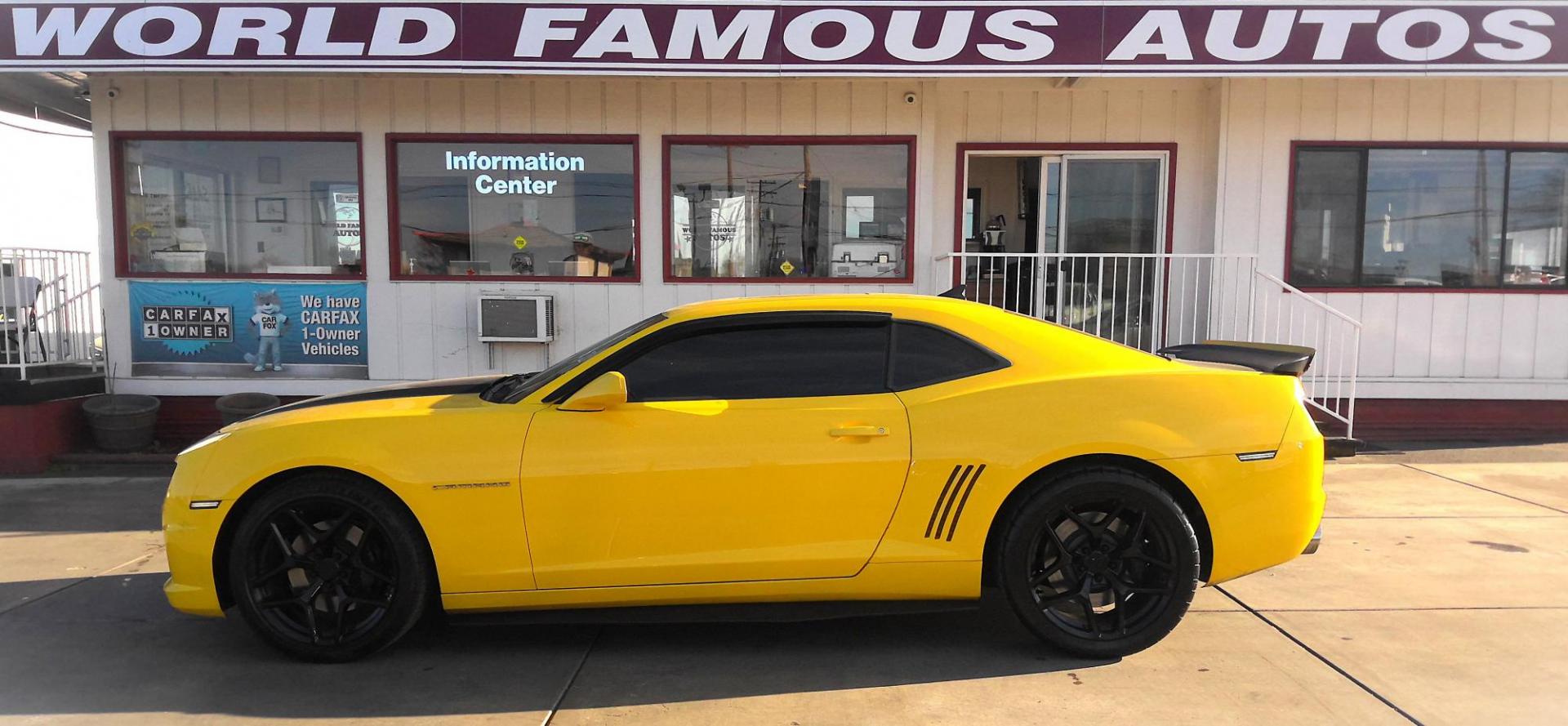 2011 YELLOW Chevrolet Camaro 2SS Coupe (2G1FK1EJ8B9) with an 6.2L V8 OHV 16V engine, 6-Speed Automatic transmission, located at 502 S. Riverside Avenue, Medford, OR, 97501, (541) 773-3136, 42.322803, -122.867477 - Photo#0