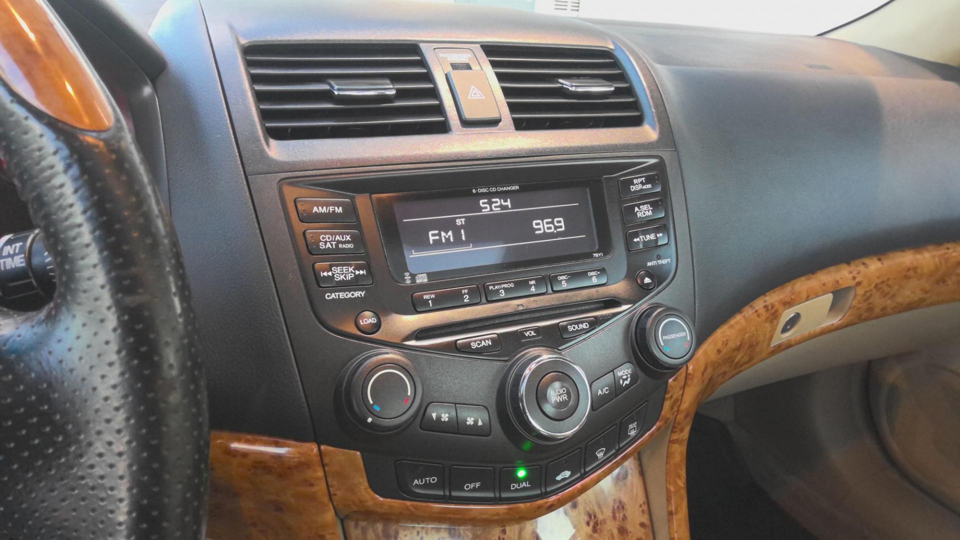 2004 WHITE Honda Accord EX V-6 Coupe AT with Navigation System and XM Radi (1HGCM82684A) with an 3.0L V6 SOHC 24V engine, 5-Speed Automatic Overdrive transmission, located at 502 S. Riverside Avenue, Medford, OR, 97501, (541) 773-3136, 42.322803, -122.867477 - Photo#7