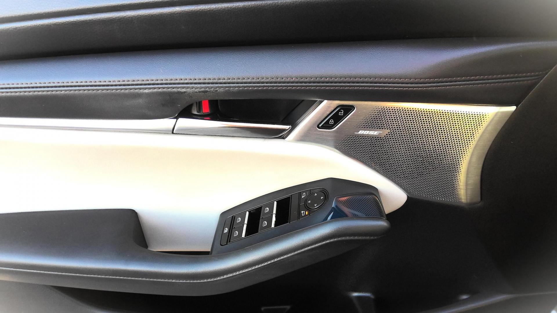 2020 GRAY Mazda MAZDA3 Preferred AWD (JM1BPBDM3L1) with an 2.5L L4 DOHC 16V engine, 6A transmission, located at 502 S. Riverside Avenue, Medford, OR, 97501, (541) 773-3136, 42.322803, -122.867477 - Photo#9