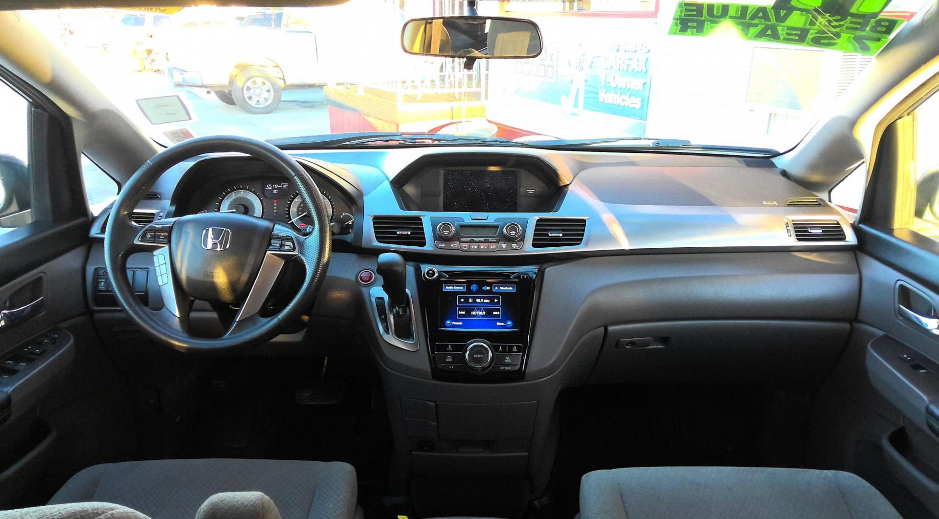 2014 GRAY Honda Odyssey EX (5FNRL5H49EB) with an 3.5L V6 SOHC 24V engine, 6-Speed Automatic transmission, located at 502 S. Riverside Avenue, Medford, OR, 97501, (541) 773-3136, 42.322803, -122.867477 - Photo#9