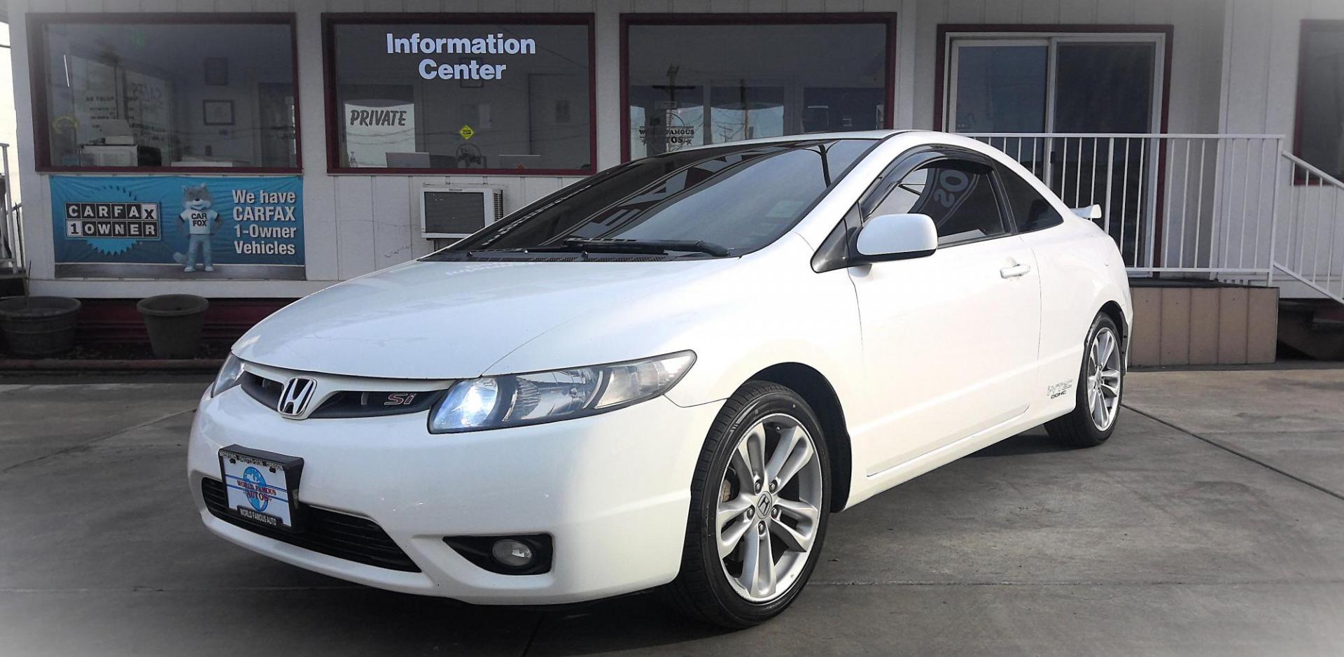 2007 WHITE Honda Civic Si Coupe (2HGFG21517H) with an 2.0L L4 DOHC 16V engine, 6-Speed Manual Overdrive transmission, located at 502 S. Riverside Avenue, Medford, OR, 97501, (541) 773-3136, 42.322803, -122.867477 - Photo#1