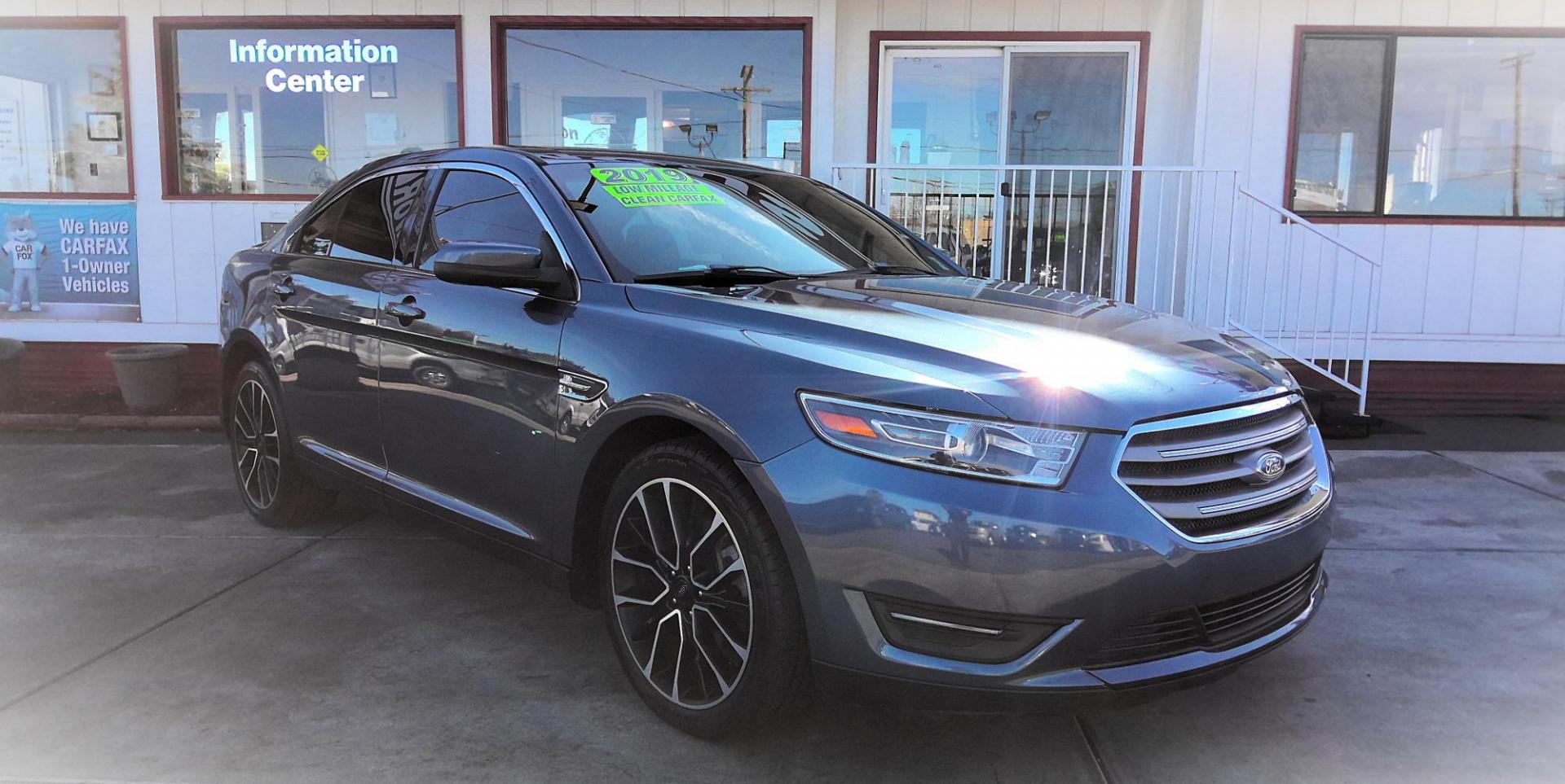2019 BLUE Ford Taurus SEL FWD (1FAHP2E88KG) with an 3.5L V6 DOHC 24V engine, 6A transmission, located at 502 S. Riverside Avenue, Medford, OR, 97501, (541) 773-3136, 42.322803, -122.867477 - Photo#1