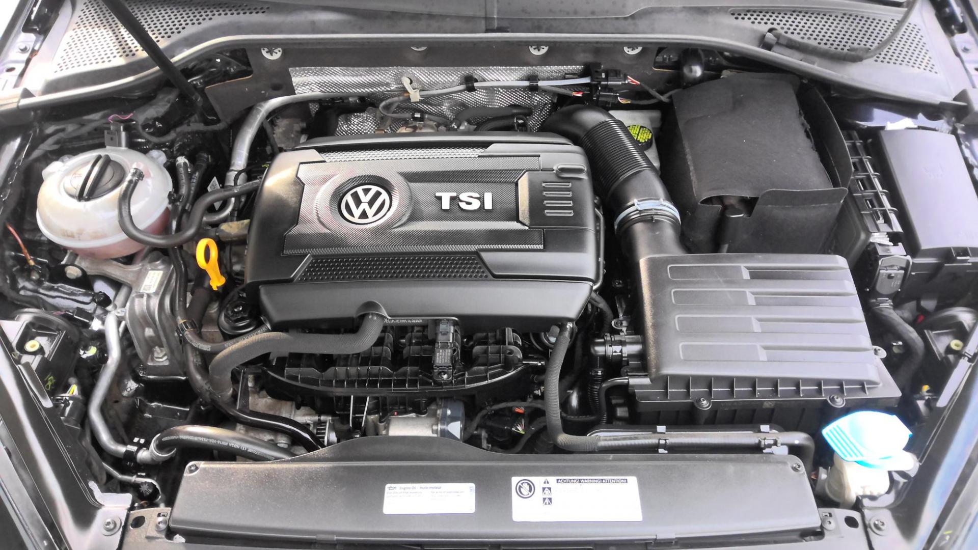 2017 BLACK Volkswagen Golf SportWagen TSI SE 6A (3VWH17AU9HM) with an 1.8L L4 engine, 6A transmission, located at 502 S. Riverside Avenue, Medford, OR, 97501, (541) 773-3136, 42.322803, -122.867477 - Photo#11