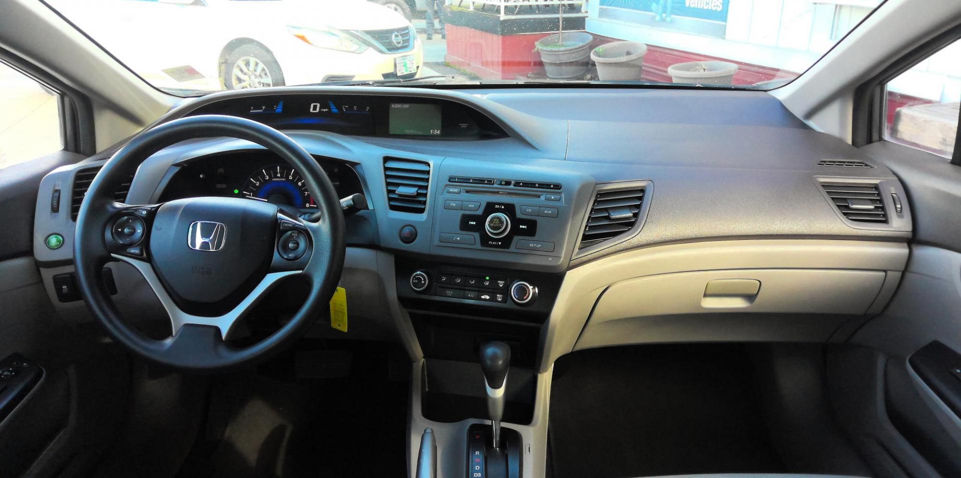 2012 GRAY Honda Civic LX Sedan 5-Speed AT (19XFB2F5XCE) with an 1.8L L4 SOHC 16V engine, 5-Speed Automatic transmission, located at 502 S. Riverside Avenue, Medford, OR, 97501, (541) 773-3136, 42.322803, -122.867477 - Photo#7