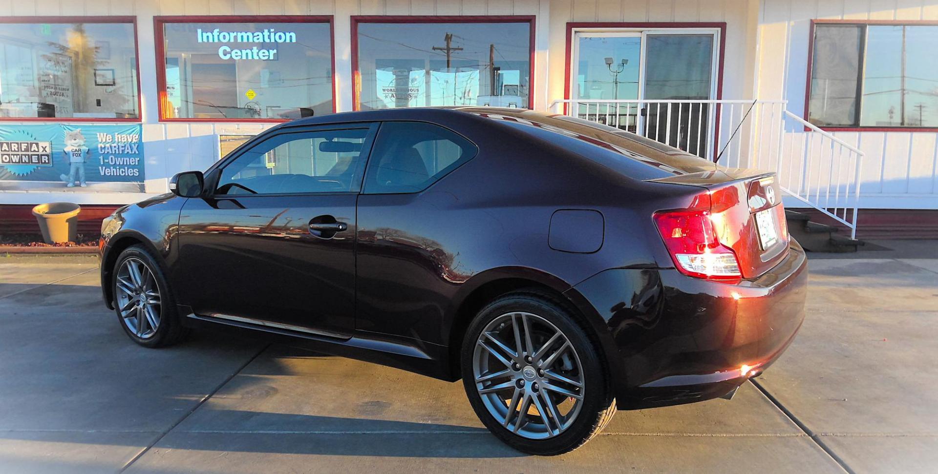 2012 MAROON Scion tC Sports Coupe 6-Spd AT (JTKJF5C76C3) with an 2.4L L4 DOHC 16V engine, 6-Speed Automatic transmission, located at 502 S. Riverside Avenue, Medford, OR, 97501, (541) 773-3136, 42.322803, -122.867477 - Photo#2