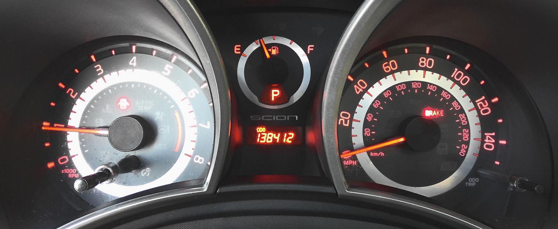 2012 MAROON Scion tC Sports Coupe 6-Spd AT (JTKJF5C76C3) with an 2.4L L4 DOHC 16V engine, 6-Speed Automatic transmission, located at 502 S. Riverside Avenue, Medford, OR, 97501, (541) 773-3136, 42.322803, -122.867477 - Photo#9