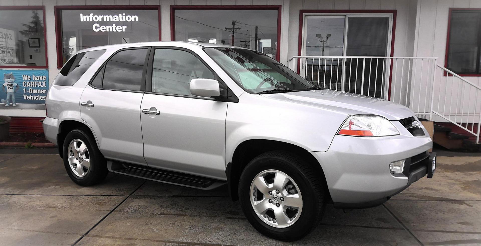 2003 SILVER Acura MDX Base (2HNYD18213H) with an 3.5L V6 SOHC 24V engine, 5-Speed Automatic Overdrive transmission, located at 502 S. Riverside Avenue, Medford, OR, 97501, (541) 773-3136, 42.322803, -122.867477 - Photo#1