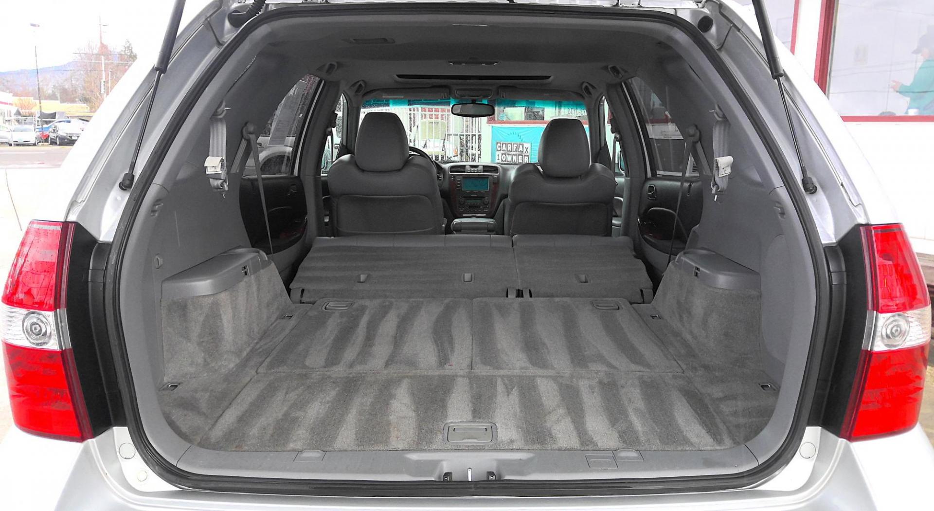 2003 SILVER Acura MDX Base (2HNYD18213H) with an 3.5L V6 SOHC 24V engine, 5-Speed Automatic Overdrive transmission, located at 502 S. Riverside Avenue, Medford, OR, 97501, (541) 773-3136, 42.322803, -122.867477 - Photo#5