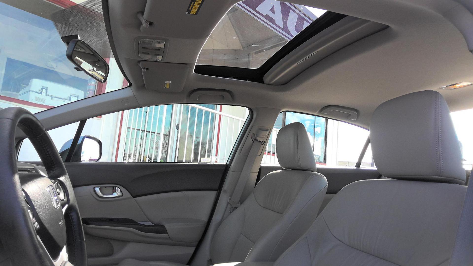 2012 BLUE Honda Civic EX-L Sedan 5-Speed AT (2HGFB2F90CH) with an 1.8L L4 SOHC 16V engine, 5-Speed Automatic transmission, located at 502 S. Riverside Avenue, Medford, OR, 97501, (541) 773-3136, 42.322803, -122.867477 - Photo#6