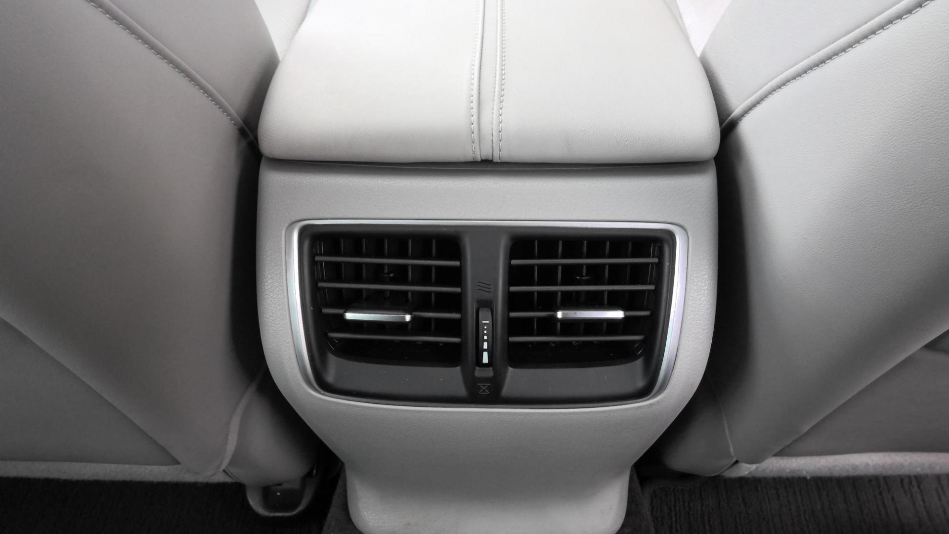 2015 GRAY Acura TLX 9-Spd AT w/Technology Package (19UUB2F50FA) with an 3.5L V6 SOHC 24V engine, 9-Speed Automatic transmission, located at 502 S. Riverside Avenue, Medford, OR, 97501, (541) 773-3136, 42.322803, -122.867477 - Photo#7