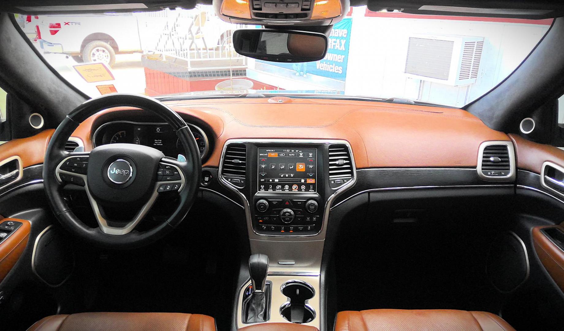 2017 GRAY Jeep Grand Cherokee Summit 4WD (1C4RJFJT3HC) with an 5.7L V8 OHV 16V engine, 8A transmission, located at 502 S. Riverside Avenue, Medford, OR, 97501, (541) 773-3136, 42.322803, -122.867477 - Photo#10