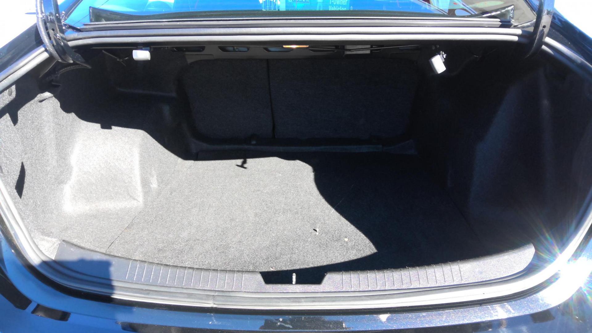 2023 BLACK Chevrolet Malibu 1LT (1G1ZD5ST0PF) with an 1.5L L4 DOHC 16V engine, 6A transmission, located at 502 S. Riverside Avenue, Medford, OR, 97501, (541) 773-3136, 42.322803, -122.867477 - Photo#4