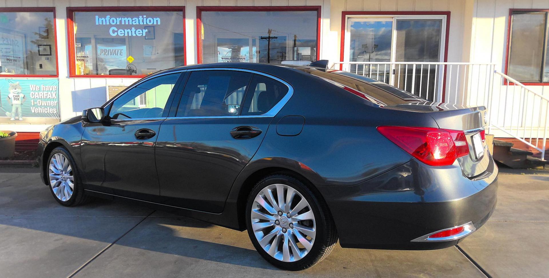 2014 GRAY Acura RLX 6-Spd AT w/Krell Audio Package (JH4KC1F78EC) with an 3.5L V6 SOHC 24V engine, 6-Speed Automatic transmission, located at 502 S. Riverside Avenue, Medford, OR, 97501, (541) 773-3136, 42.322803, -122.867477 - Photo#2
