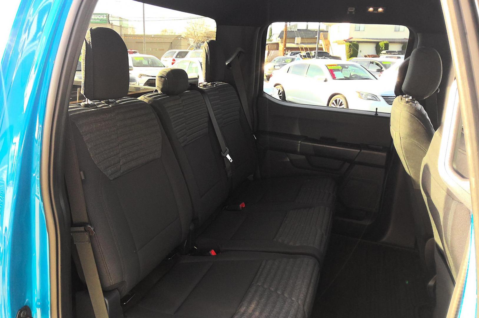 2021 BLUE Ford F-150 Lariat SuperCrew 5.5-ft. Bed 4WD (1FTFW1E84MF) with an 4.6L V8 SOHC 24V engine, located at 502 S. Riverside Avenue, Medford, OR, 97501, (541) 773-3136, 42.322803, -122.867477 - Photo#5