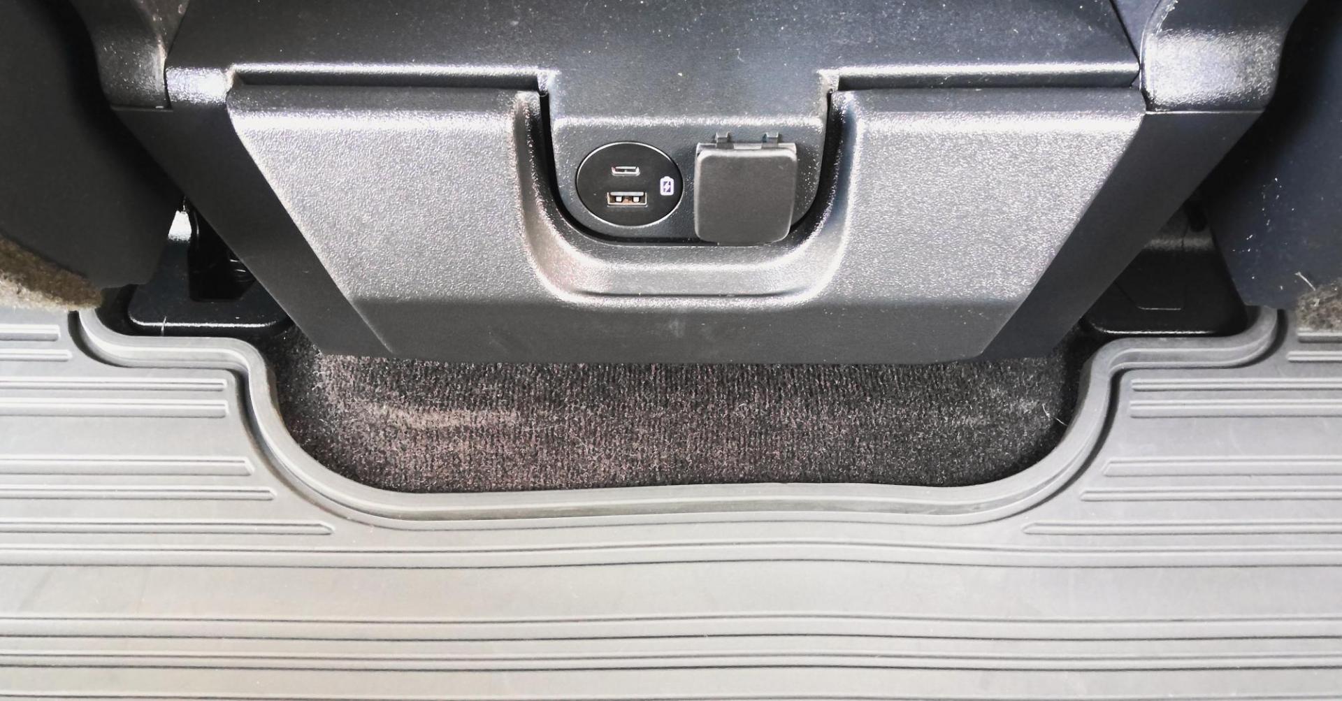 2021 BLUE Ford F-150 Lariat SuperCrew 5.5-ft. Bed 4WD (1FTFW1E84MF) with an 4.6L V8 SOHC 24V engine, located at 502 S. Riverside Avenue, Medford, OR, 97501, (541) 773-3136, 42.322803, -122.867477 - Photo#7