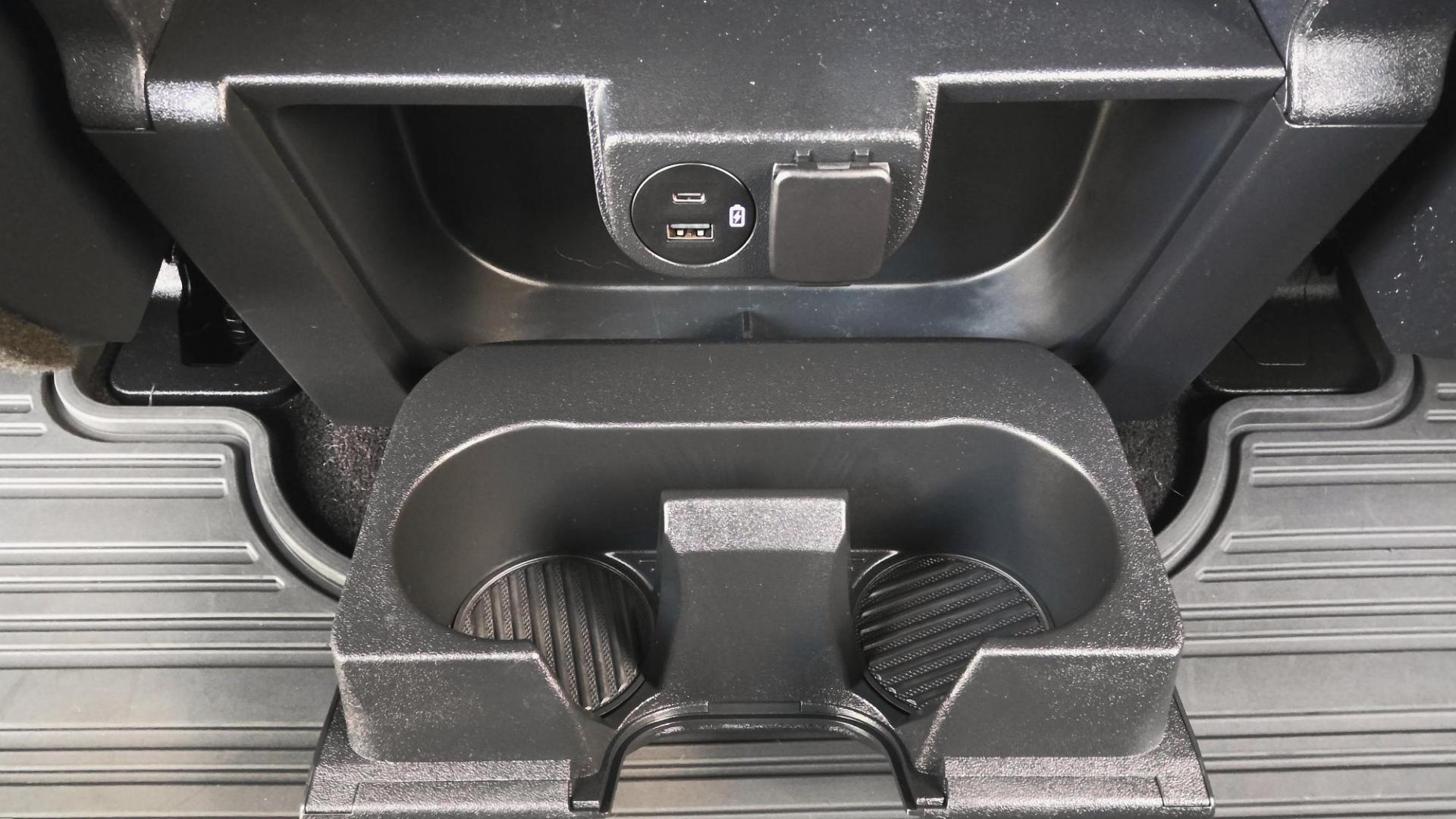 2021 BLUE Ford F-150 Lariat SuperCrew 5.5-ft. Bed 4WD (1FTFW1E84MF) with an 4.6L V8 SOHC 24V engine, located at 502 S. Riverside Avenue, Medford, OR, 97501, (541) 773-3136, 42.322803, -122.867477 - Photo#8