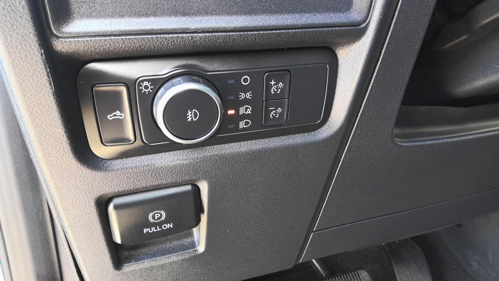 2021 BLUE Ford F-150 Lariat SuperCrew 5.5-ft. Bed 4WD (1FTFW1E84MF) with an 4.6L V8 SOHC 24V engine, located at 502 S. Riverside Avenue, Medford, OR, 97501, (541) 773-3136, 42.322803, -122.867477 - Photo#14