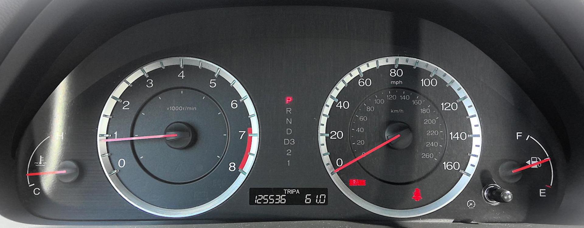 2010 SILVER Honda Accord LX Sedan AT (1HGCP2F32AA) with an 2.4L L4 DOHC 16V engine, 5-Speed Automatic transmission, located at 502 S. Riverside Avenue, Medford, OR, 97501, (541) 773-3136, 42.322803, -122.867477 - Photo#7