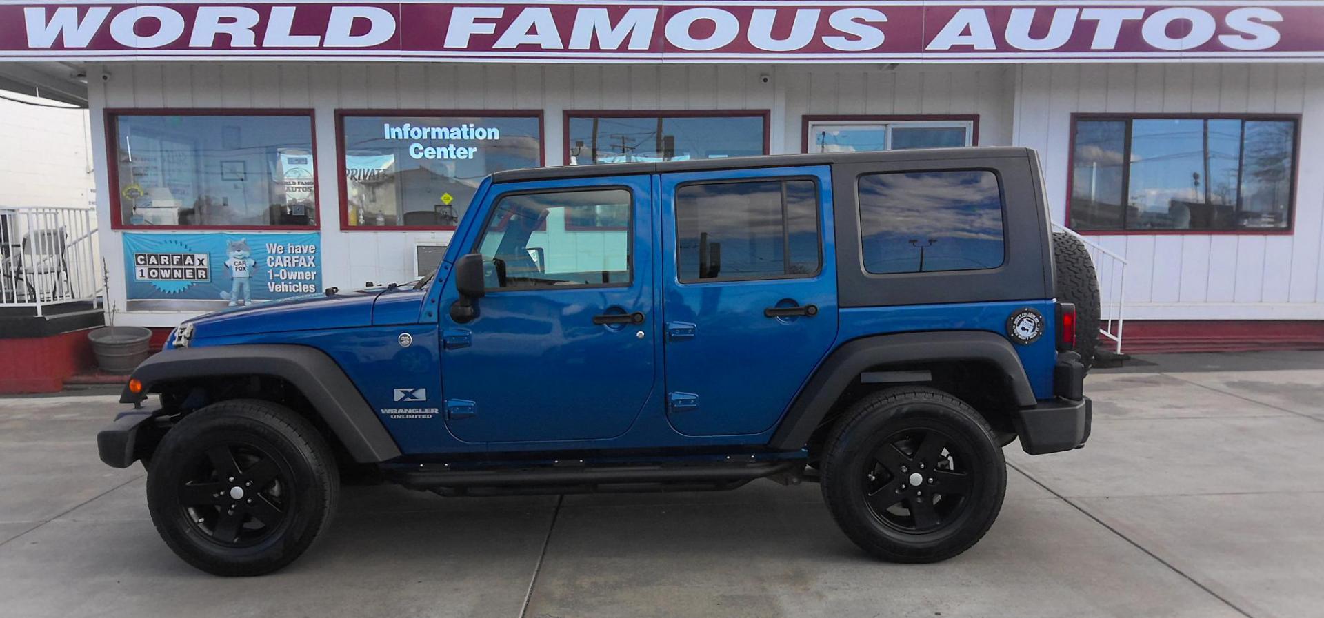 2009 BLUE Jeep Wrangler Unlimited X 4WD (1J4GA39159L) with an 3.8L V6 OHV 12V engine, located at 502 S. Riverside Avenue, Medford, OR, 97501, (541) 773-3136, 42.322803, -122.867477 - Photo#0
