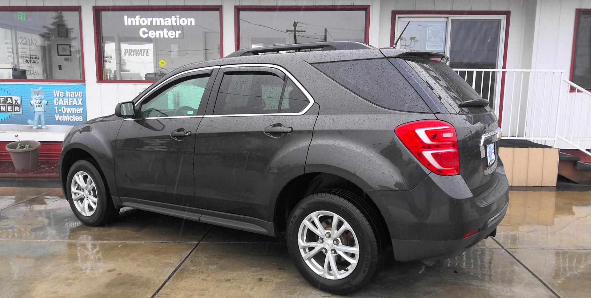 2016 GRAY Chevrolet Equinox LT 2WD (2GNALCEK4G6) with an 2.4L L4 DOHC 16V FFV engine, 6A transmission, located at 502 S. Riverside Avenue, Medford, OR, 97501, (541) 773-3136, 42.322803, -122.867477 - Photo#2