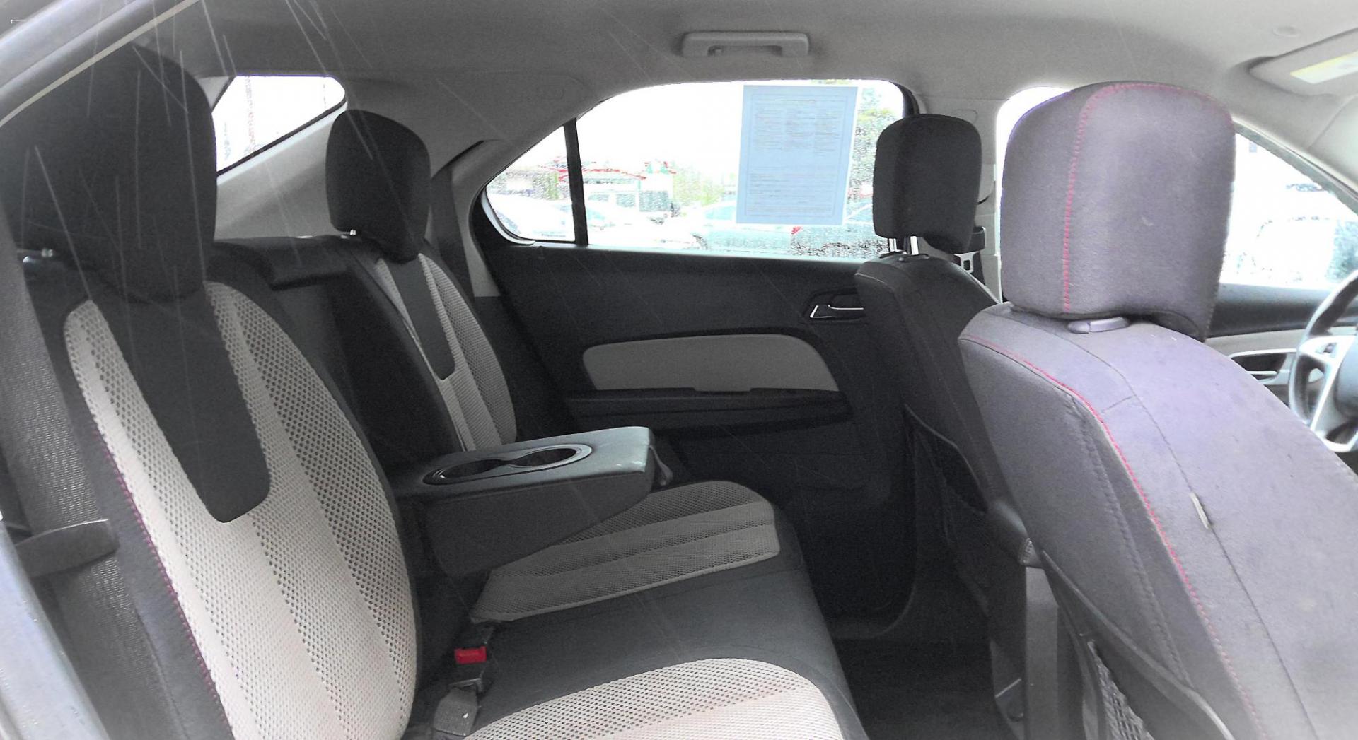 2016 GRAY Chevrolet Equinox LT 2WD (2GNALCEK4G6) with an 2.4L L4 DOHC 16V FFV engine, 6A transmission, located at 502 S. Riverside Avenue, Medford, OR, 97501, (541) 773-3136, 42.322803, -122.867477 - Photo#5