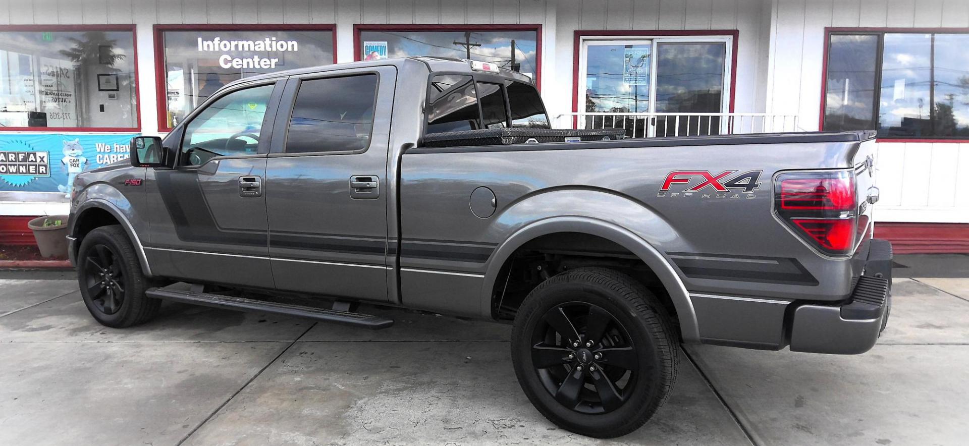 2014 GRAY Ford F-150 FX4 SuperCrew 5.5-ft. Bed 4WD (1FTFW1ET9EF) with an 3.5L V6 TURBO engine, 6-Speed Automatic transmission, located at 502 S. Riverside Avenue, Medford, OR, 97501, (541) 773-3136, 42.322803, -122.867477 - Photo#2