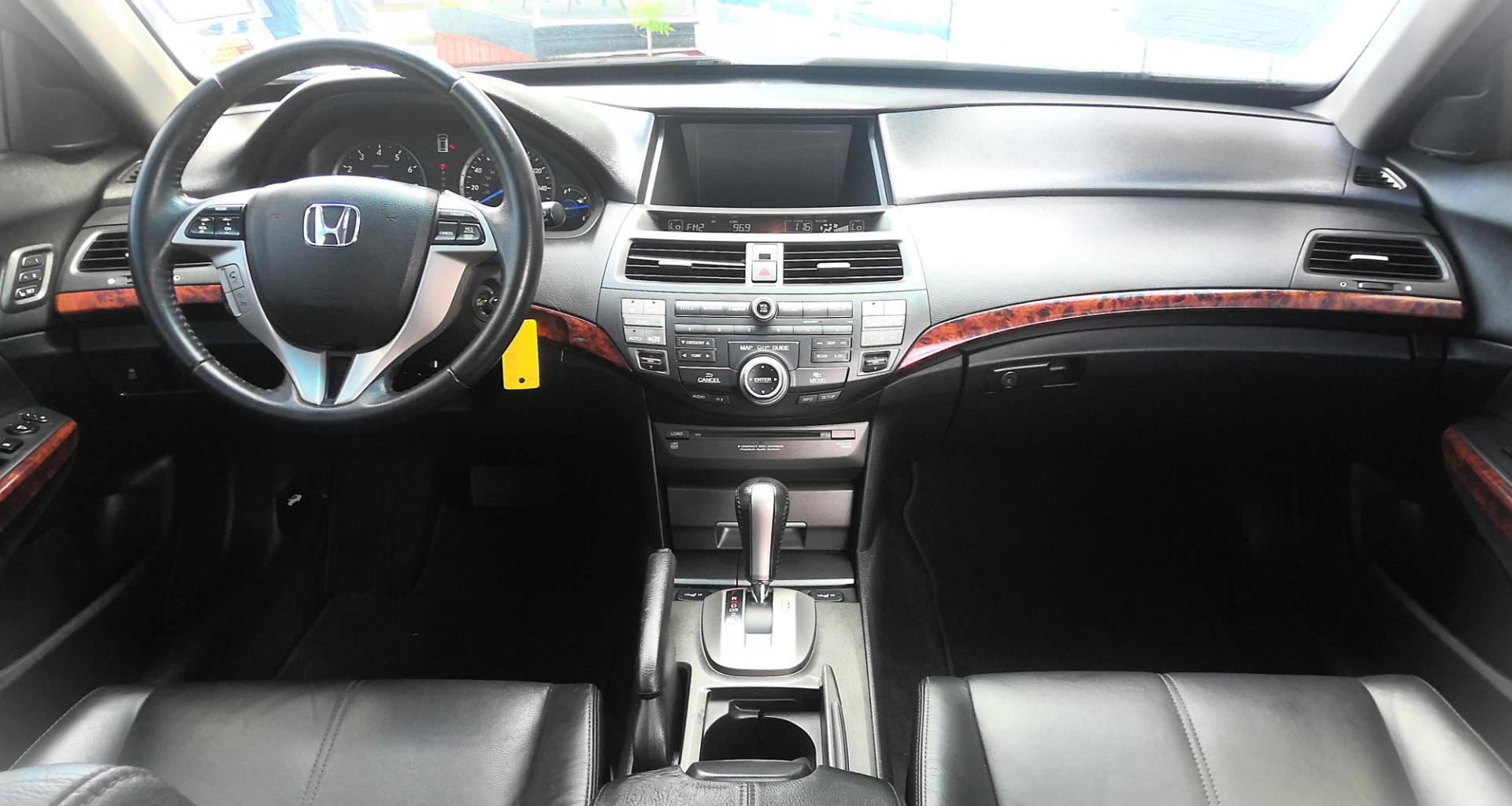 2010 GRAY Honda Accord Crosstour EX-L 4WD 5-Spd AT (5J6TF2H5XAL) with an 3.5L V6 SOHC 24V engine, 5-Speed Automatic transmission, located at 502 S. Riverside Avenue, Medford, OR, 97501, (541) 773-3136, 42.322803, -122.867477 - Photo#8