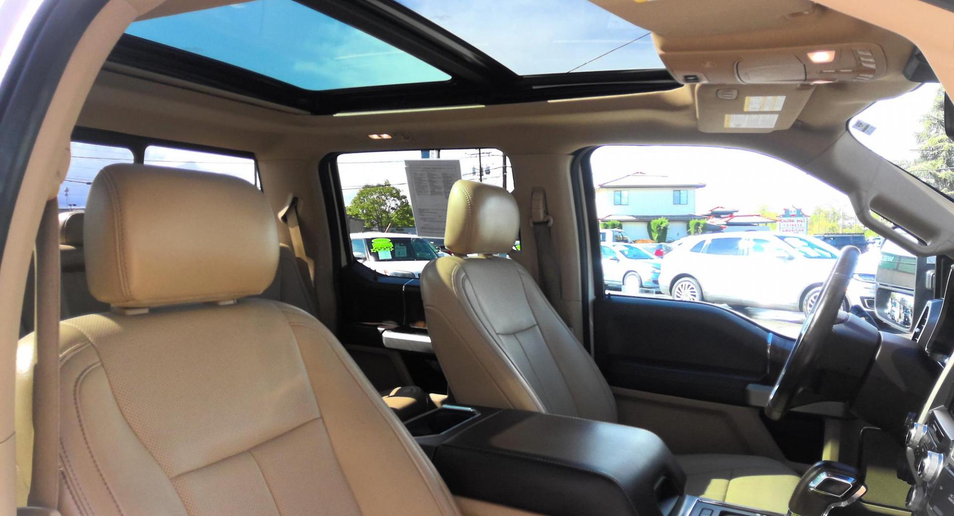 2018 WHITE Ford F-150 XLT SuperCrew 5.5-ft. Bed 4WD (1FTFW1EG7JK) with an 3.5 V6 engine, 6A transmission, located at 502 S. Riverside Avenue, Medford, OR, 97501, (541) 773-3136, 42.322803, -122.867477 - Photo#5