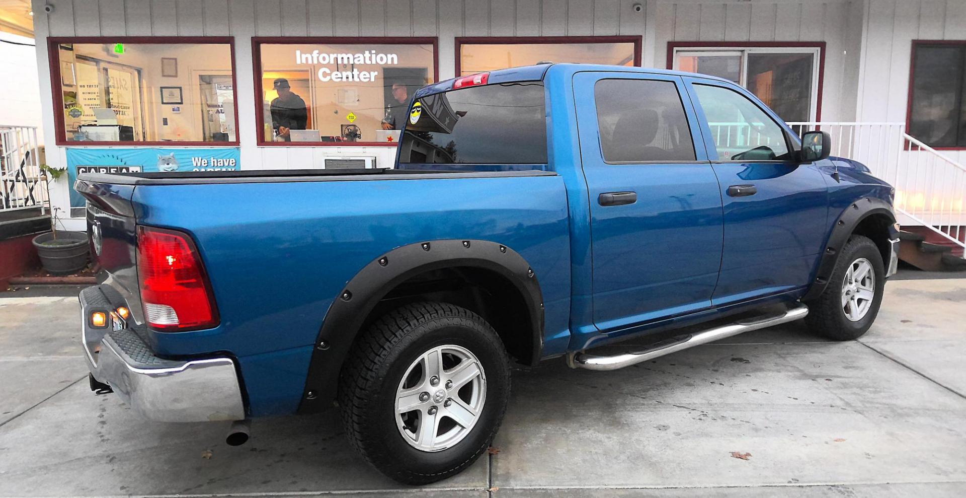 2010 BLUE Dodge Ram 1500 Laramie Crew Cab 4WD (1D7RV1CT3AS) with an 5.7L V8 OHV 16V engine, 5-Speed Automatic transmission, located at 502 S. Riverside Avenue, Medford, OR, 97501, (541) 773-3136, 42.322803, -122.867477 - Photo#2