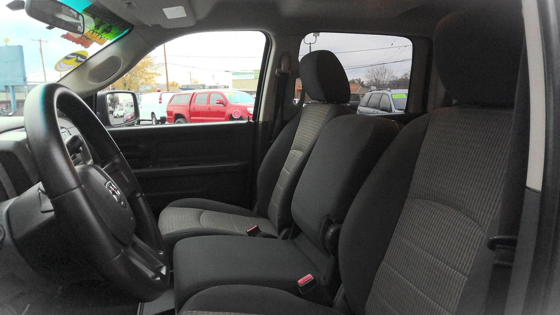 2010 BLUE Dodge Ram 1500 Laramie Crew Cab 4WD (1D7RV1CT3AS) with an 5.7L V8 OHV 16V engine, 5-Speed Automatic transmission, located at 502 S. Riverside Avenue, Medford, OR, 97501, (541) 773-3136, 42.322803, -122.867477 - Photo#6