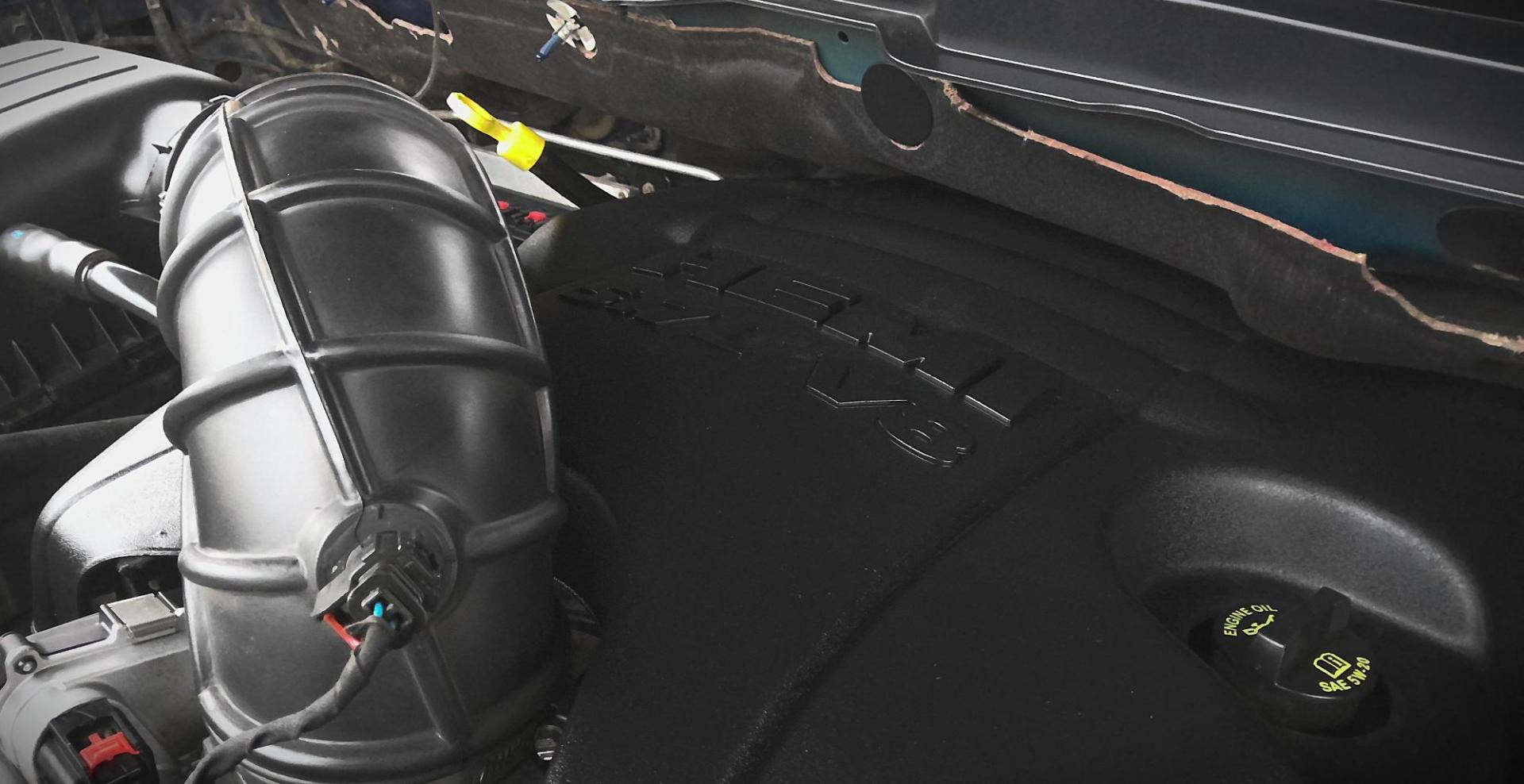 2010 BLUE Dodge Ram 1500 Laramie Crew Cab 4WD (1D7RV1CT3AS) with an 5.7L V8 OHV 16V engine, 5-Speed Automatic transmission, located at 502 S. Riverside Avenue, Medford, OR, 97501, (541) 773-3136, 42.322803, -122.867477 - Photo#9