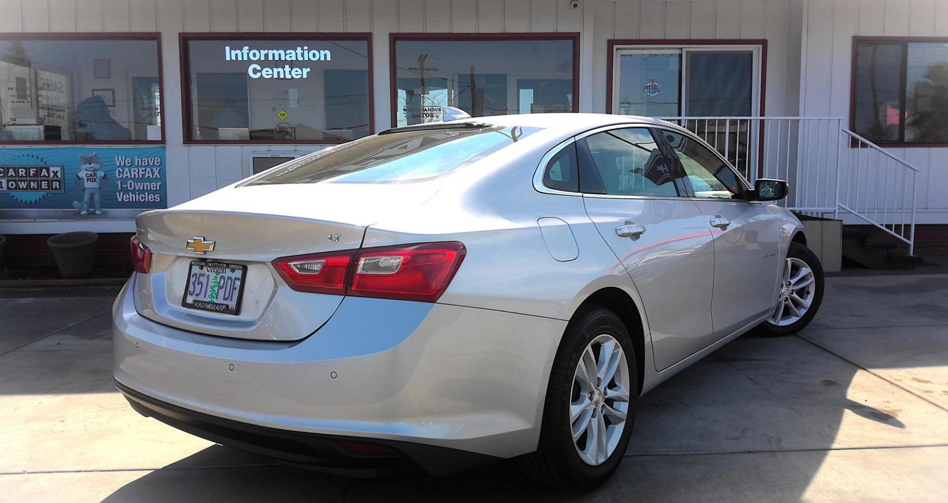2018 SILVER Chevrolet Malibu LT (1G1ZD5ST8JF) with an 1.5L L4 DOHC 16V engine, 6A transmission, located at 502 S. Riverside Avenue, Medford, OR, 97501, (541) 773-3136, 42.322803, -122.867477 - Photo#2