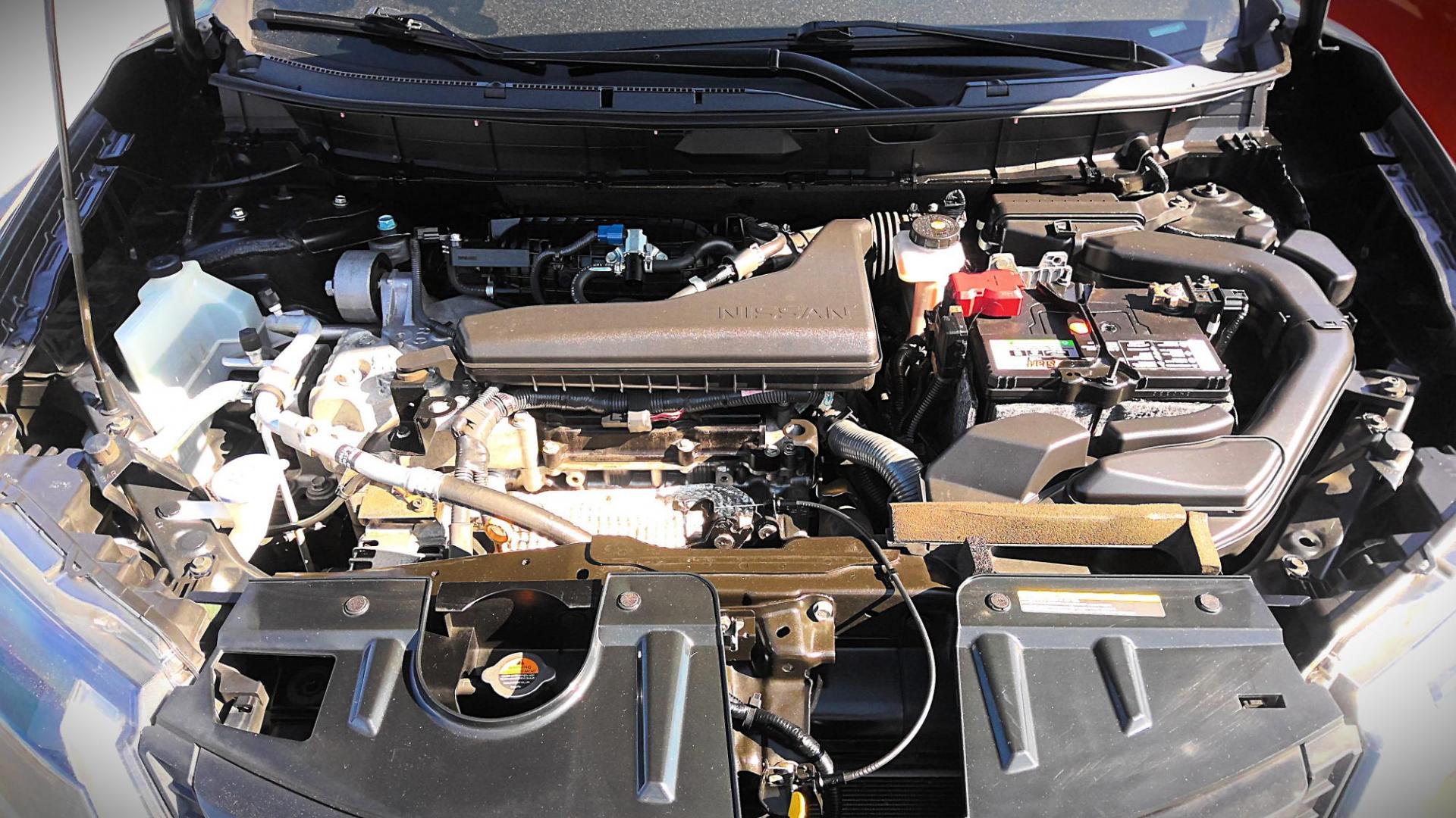 2018 GRAY Nissan Rogue SV AWD (5N1AT2MV4JC) with an 2.5L L4 DOHC 16V engine, CVT transmission, located at 502 S. Riverside Avenue, Medford, OR, 97501, (541) 773-3136, 42.322803, -122.867477 - Photo#14