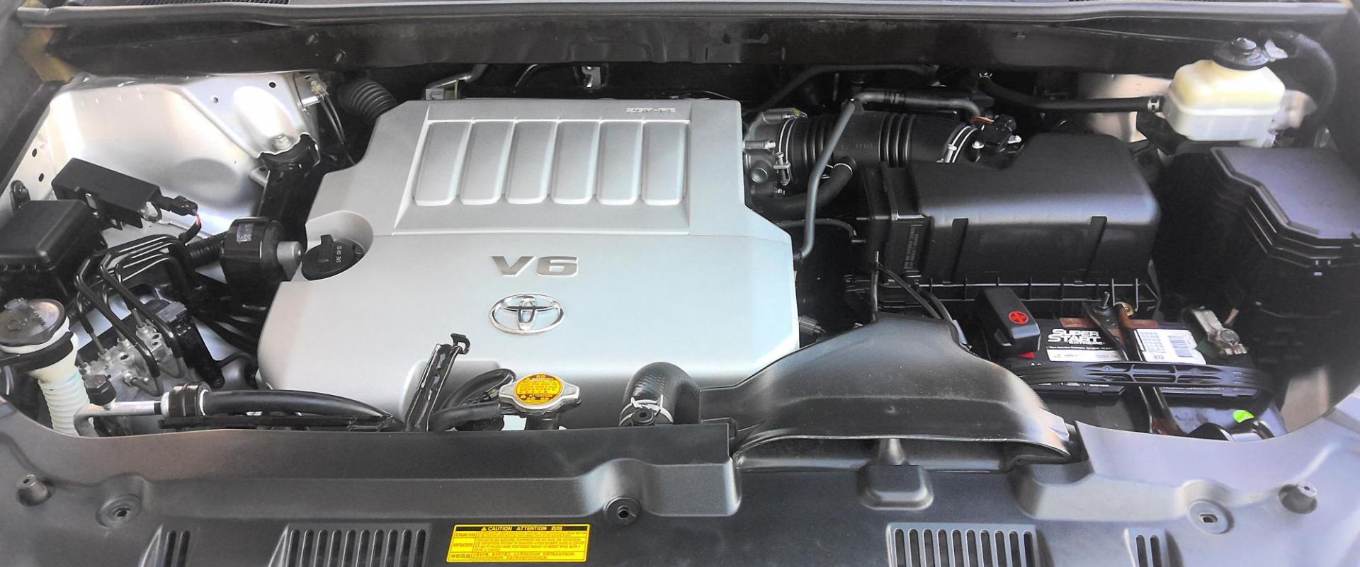 2013 SILVER Toyota Highlander Base 4WD (5TDBK3EH3DS) with an 3.5L V6 DOHC 24V engine, 5-Speed Automatic transmission, located at 502 S. Riverside Avenue, Medford, OR, 97501, (541) 773-3136, 42.322803, -122.867477 - Photo#14