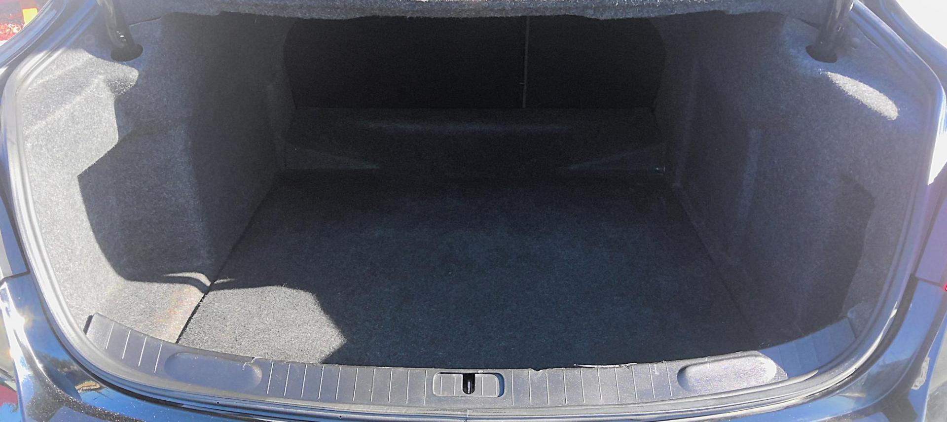 2016 BLACK Chevrolet Impala LTZ (2G1145S37G9) with an 3.6L V6 DOHC 24V engine, 6A transmission, located at 502 S. Riverside Avenue, Medford, OR, 97501, (541) 773-3136, 42.322803, -122.867477 - Photo#3