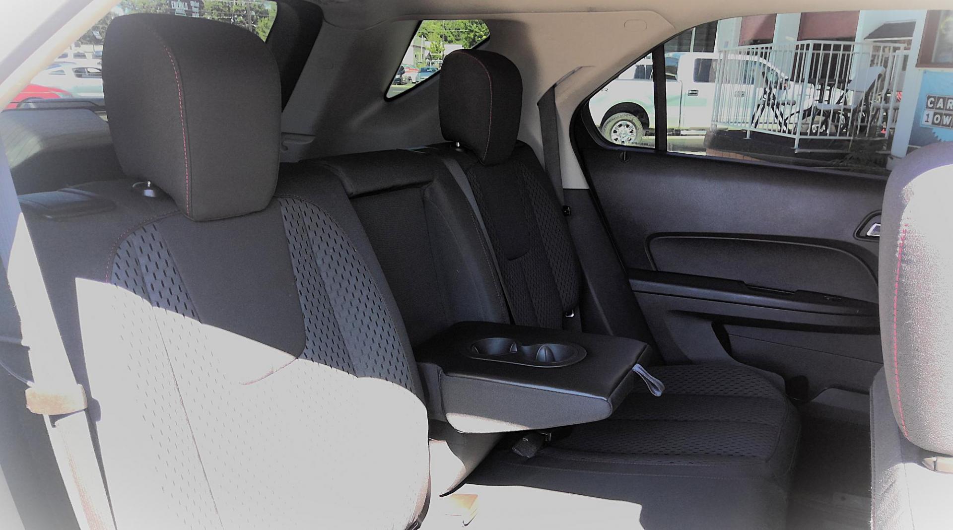 2013 WHITE Chevrolet Equinox LS 2WD (1GNALBEK5DZ) with an 2.4L L4 DOHC 16V engine, 6-Speed Automatic transmission, located at 502 S. Riverside Avenue, Medford, OR, 97501, (541) 773-3136, 42.322803, -122.867477 - Photo#5