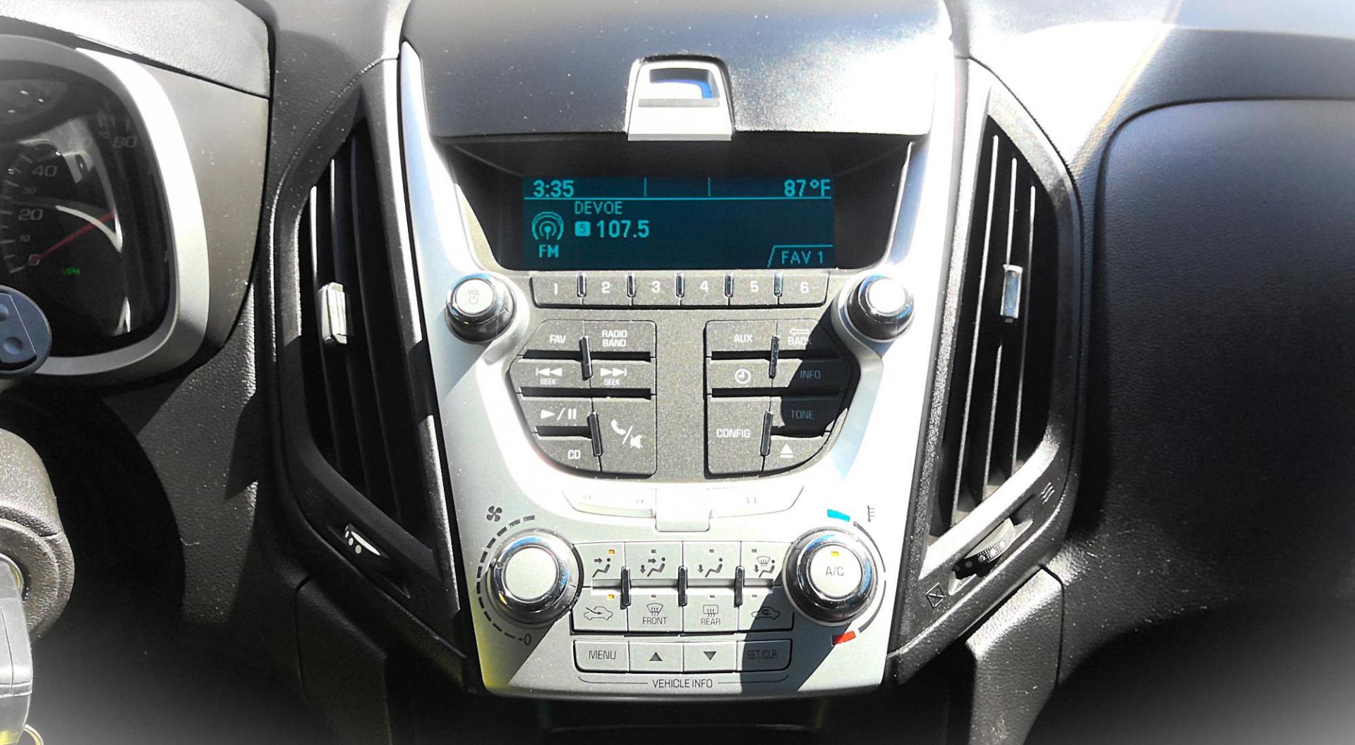 2013 WHITE Chevrolet Equinox LS 2WD (1GNALBEK5DZ) with an 2.4L L4 DOHC 16V engine, 6-Speed Automatic transmission, located at 502 S. Riverside Avenue, Medford, OR, 97501, (541) 773-3136, 42.322803, -122.867477 - Photo#7