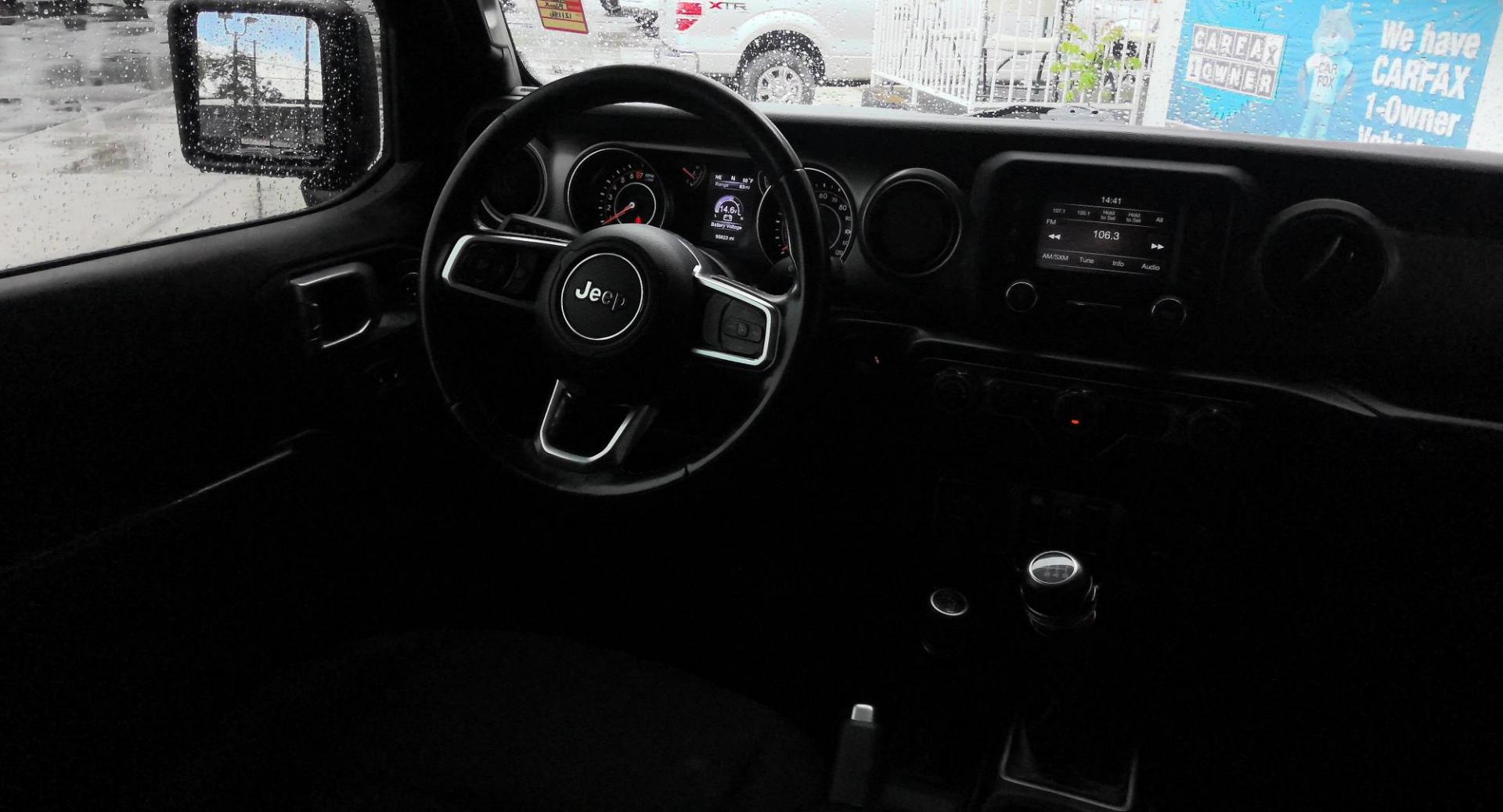 2020 BLACK Jeep Gladiator Sport (1C6HJTAG8LL) with an 3.6L V6 DOHC 24V engine, 6M transmission, located at 502 S. Riverside Avenue, Medford, OR, 97501, (541) 773-3136, 42.322803, -122.867477 - Photo#6