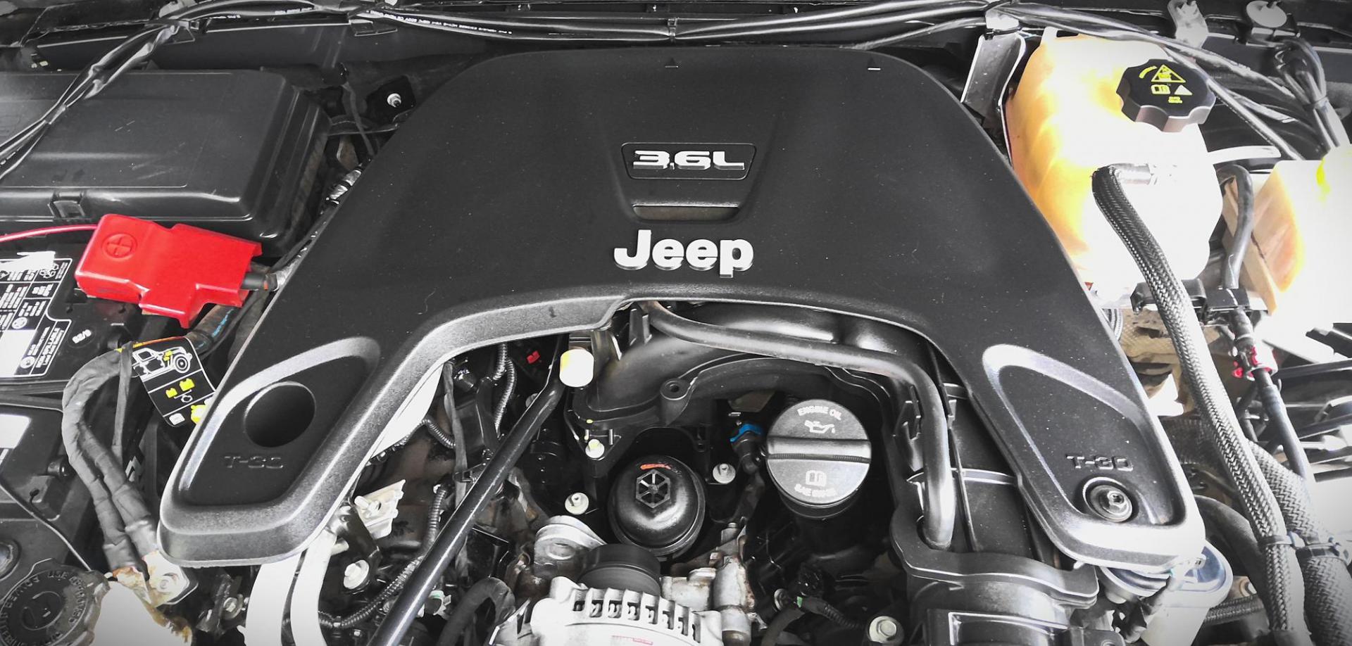 2020 BLACK Jeep Gladiator Sport (1C6HJTAG8LL) with an 3.6L V6 DOHC 24V engine, 6M transmission, located at 502 S. Riverside Avenue, Medford, OR, 97501, (541) 773-3136, 42.322803, -122.867477 - Photo#10