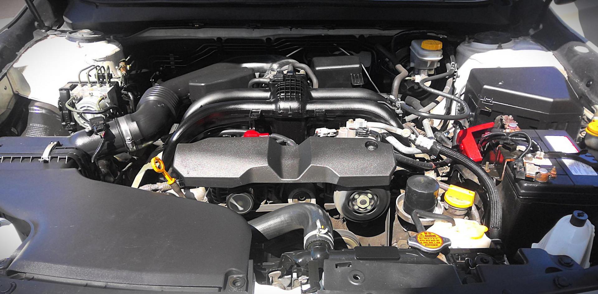 2015 WHITE Subaru Legacy 2.5i Limited (4S3BNAJ65F3) with an 2.5L H4 SOHC 16V engine, 6-Speed Automatic transmission, located at 502 S. Riverside Avenue, Medford, OR, 97501, (541) 773-3136, 42.322803, -122.867477 - Photo#9