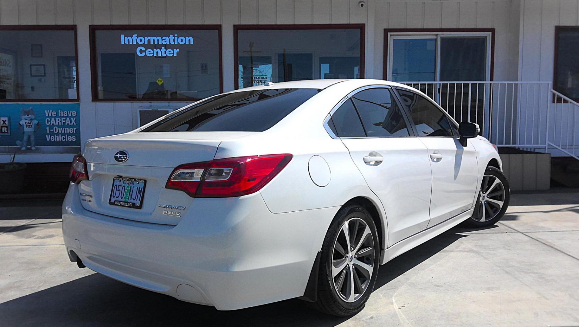 2015 WHITE Subaru Legacy 2.5i Limited (4S3BNAJ65F3) with an 2.5L H4 SOHC 16V engine, 6-Speed Automatic transmission, located at 502 S. Riverside Avenue, Medford, OR, 97501, (541) 773-3136, 42.322803, -122.867477 - Photo#2