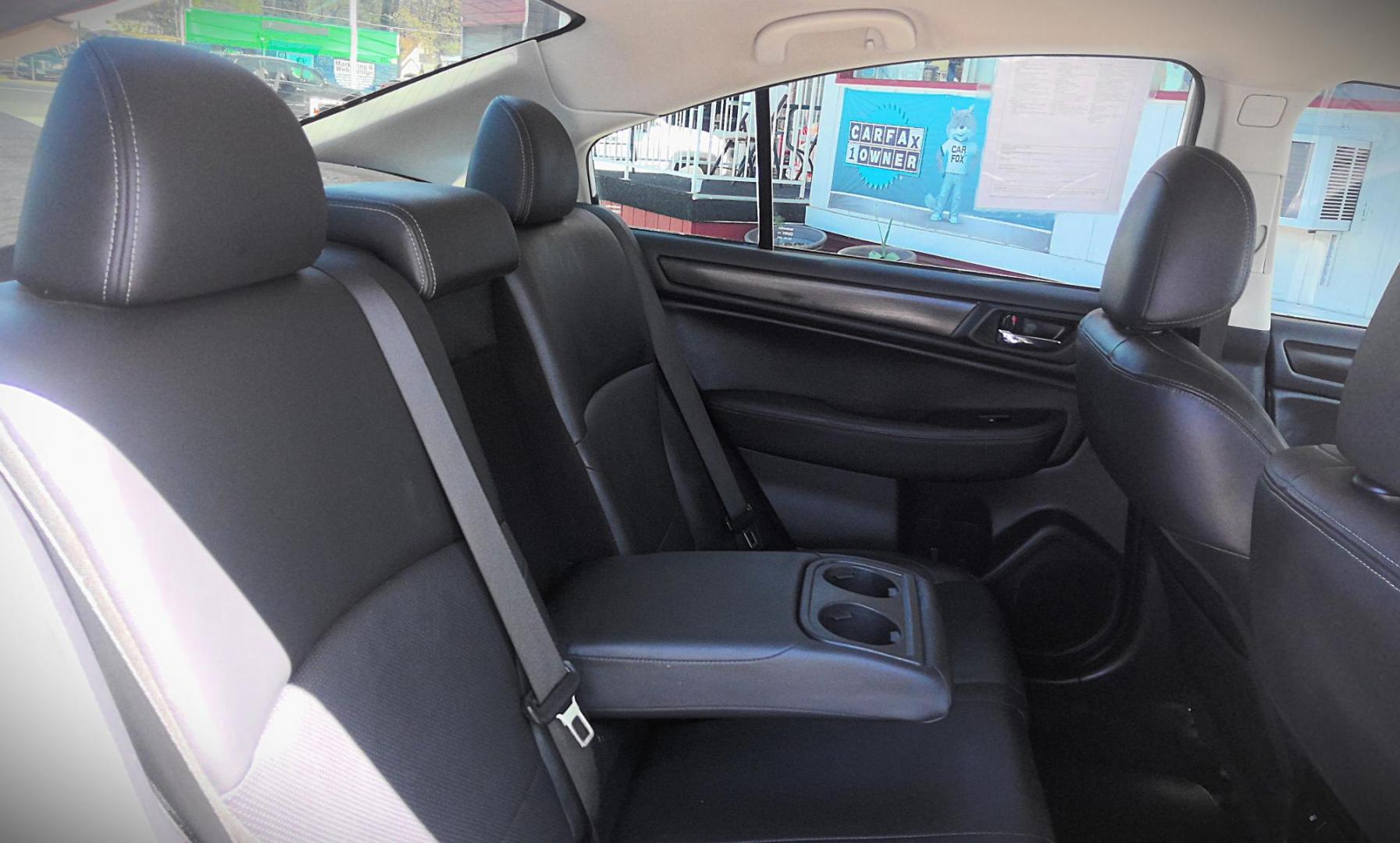 2015 WHITE Subaru Legacy 2.5i Limited (4S3BNAJ65F3) with an 2.5L H4 SOHC 16V engine, 6-Speed Automatic transmission, located at 502 S. Riverside Avenue, Medford, OR, 97501, (541) 773-3136, 42.322803, -122.867477 - Photo#5