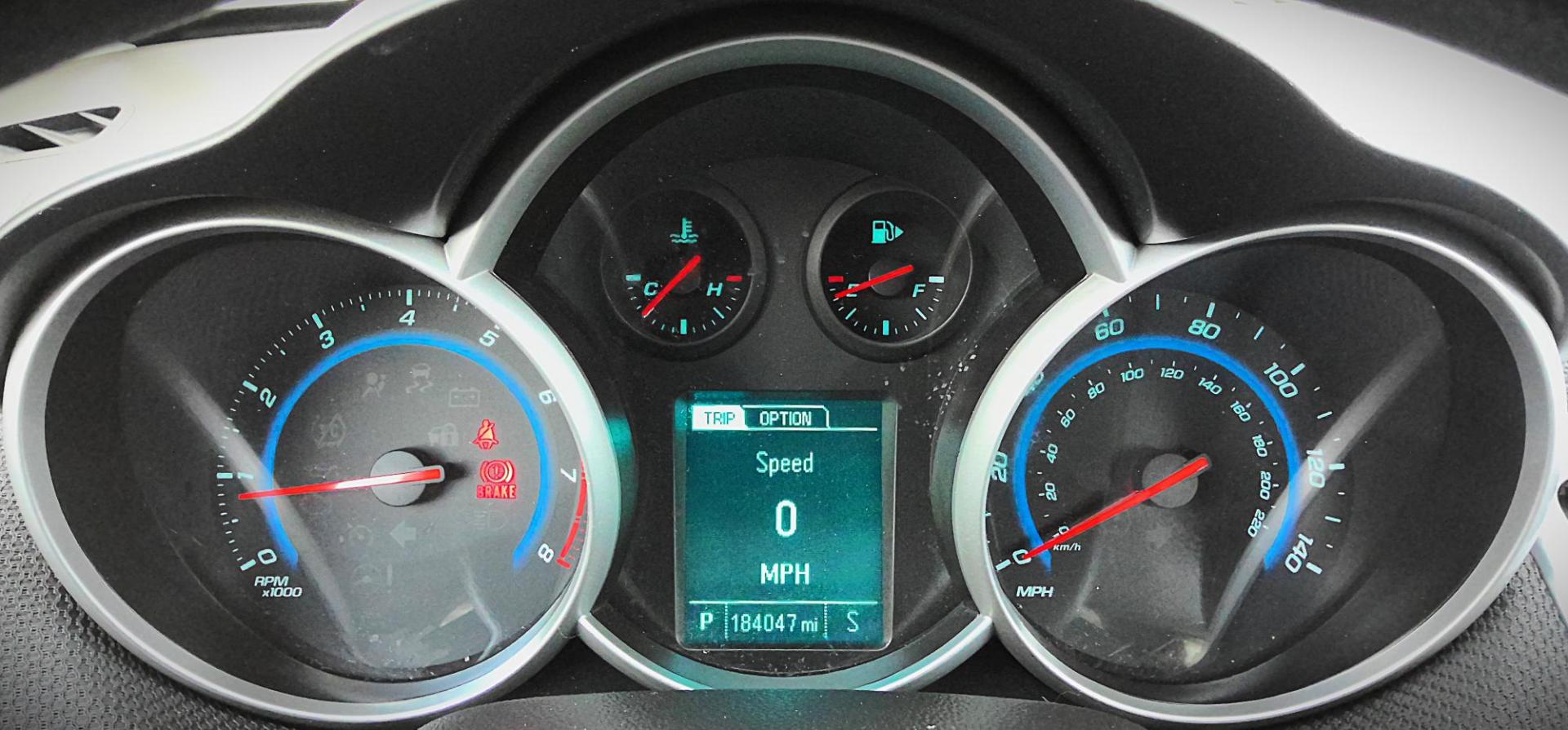 2016 GRAY Chevrolet Cruze 2LT Auto (1G1PE5SB5G7) with an 1.4L L4 DOHC 16V TURBO engine, 6-Speed Automatic transmission, located at 502 S. Riverside Avenue, Medford, OR, 97501, (541) 773-3136, 42.322803, -122.867477 - Photo#7