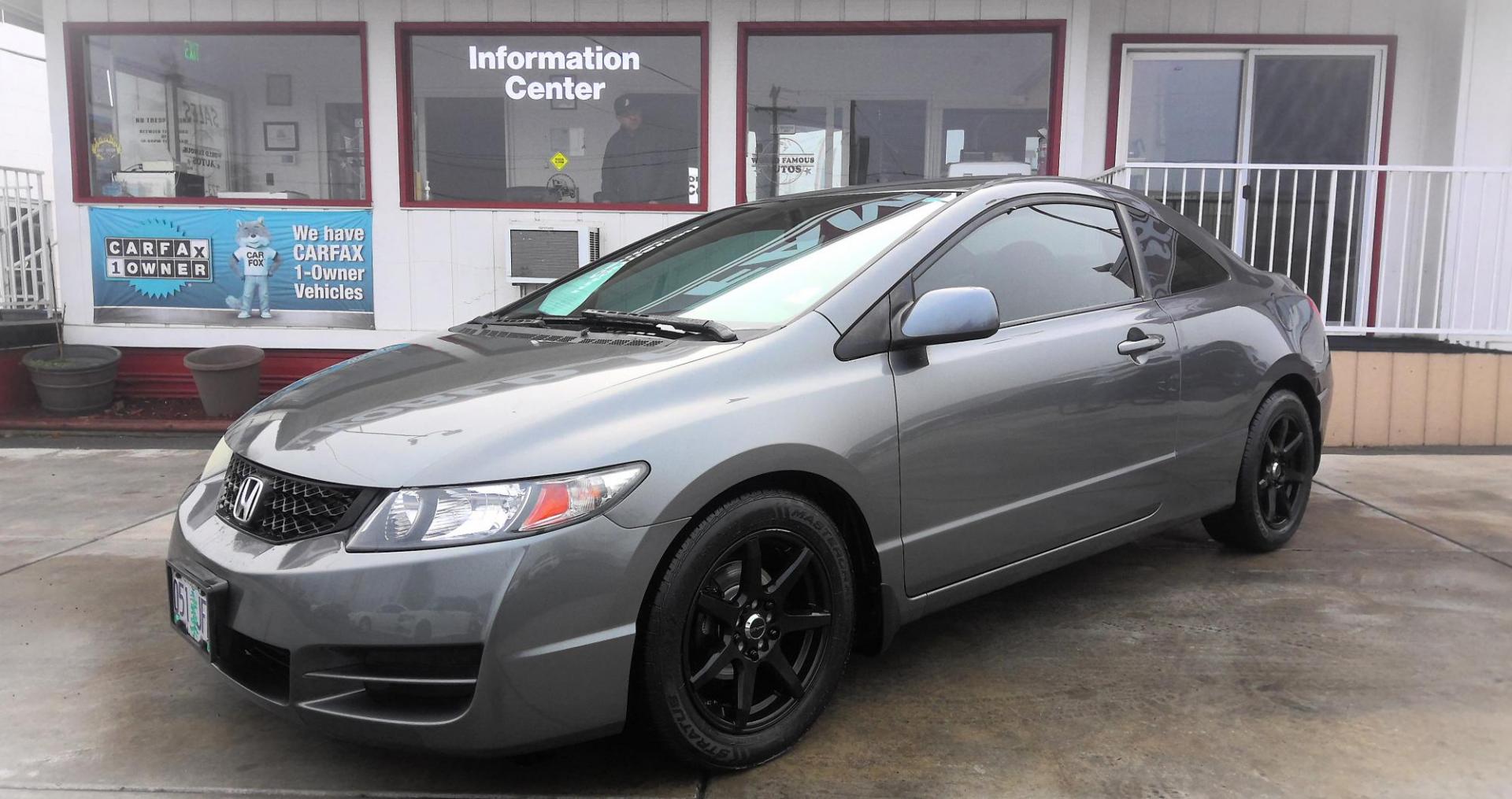 2011 GRAY Honda Civic LX Coupe 5-Speed AT (2HGFG1B64BH) with an 1.8L L4 SOHC 16V engine, 5-Speed Automatic transmission, located at 502 S. Riverside Avenue, Medford, OR, 97501, (541) 773-3136, 42.322803, -122.867477 - Photo#1