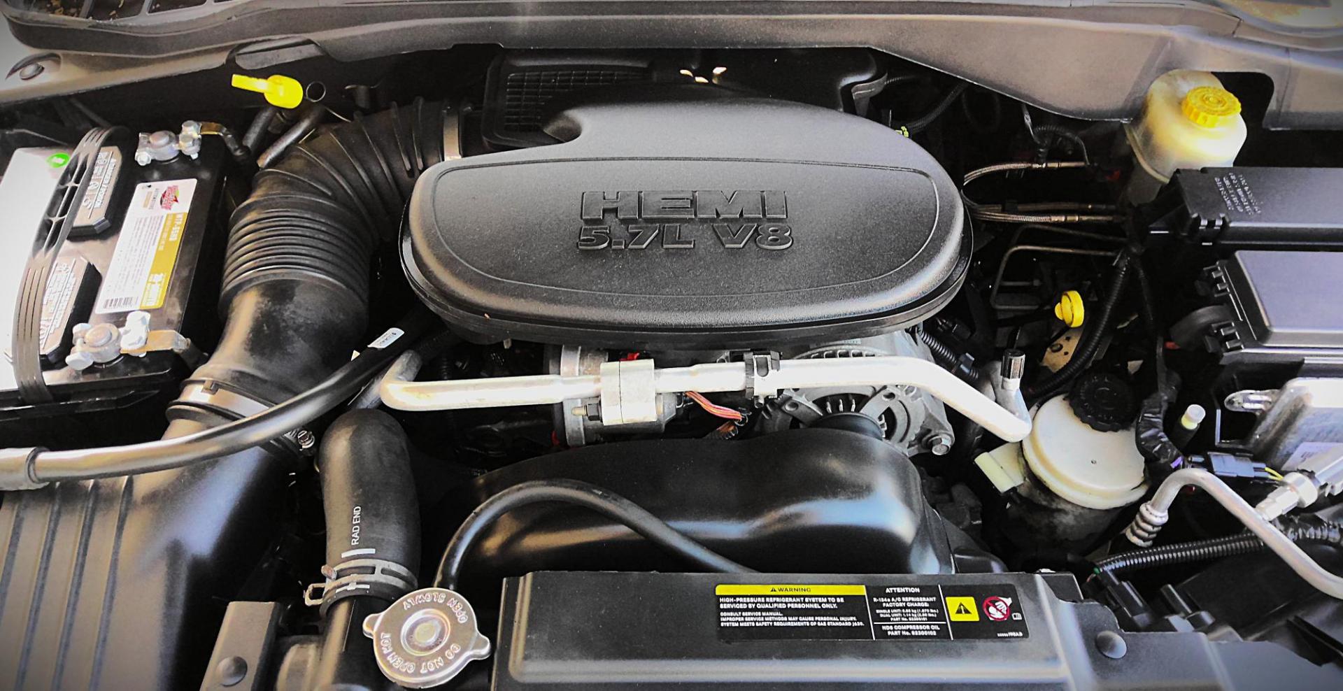 2009 BLACK Chrysler Aspen Limited 4WD (1A8HW58T09F) , 5-Speed Automatic transmission, located at 502 S. Riverside Avenue, Medford, OR, 97501, (541) 773-3136, 42.322803, -122.867477 - Photo#17