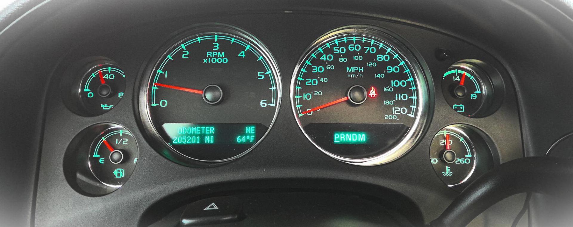 2012 BLACK Chevrolet Avalanche LTZ 4WD (3GNTKGE75CG) with an 5.3L V8 OHV 16V FFV engine, 4-Speed Automatic transmission, located at 502 S. Riverside Avenue, Medford, OR, 97501, (541) 773-3136, 42.322803, -122.867477 - Photo#9