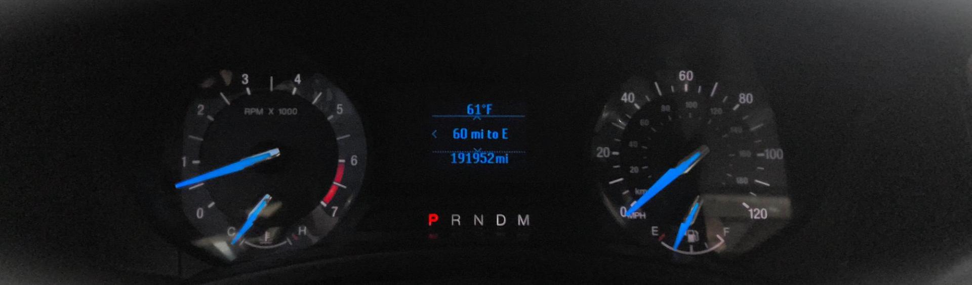 2015 WHITE Ford Expedition XL 4WD (1FMJU1GT8FE) with an 3.5L V6 DOHC 24V FFV engine, 6-Speed Automatic transmission, located at 502 S. Riverside Avenue, Medford, OR, 97501, (541) 773-3136, 42.322803, -122.867477 - Photo#7