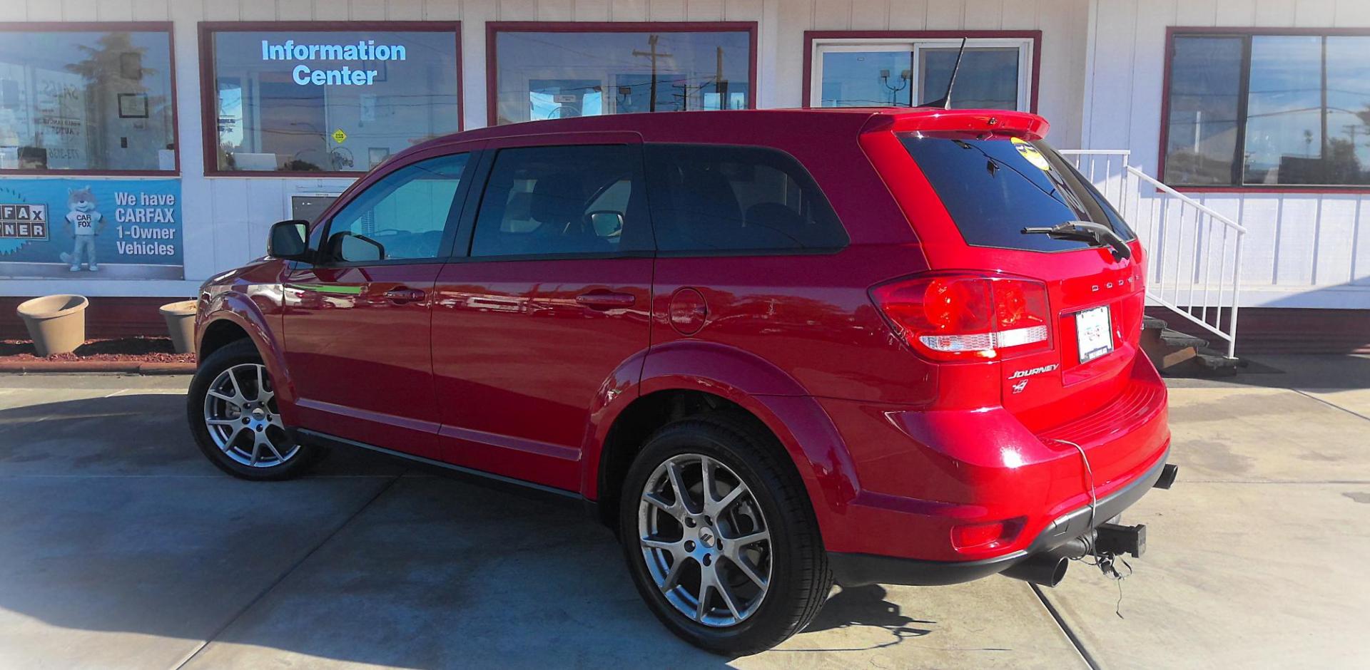 2019 RED Dodge Journey GT AWD (3C4PDDEG6KT) with an 3.6L V6 DOHC 24V engine, 6A transmission, located at 502 S. Riverside Avenue, Medford, OR, 97501, (541) 773-3136, 42.322803, -122.867477 - Photo#2