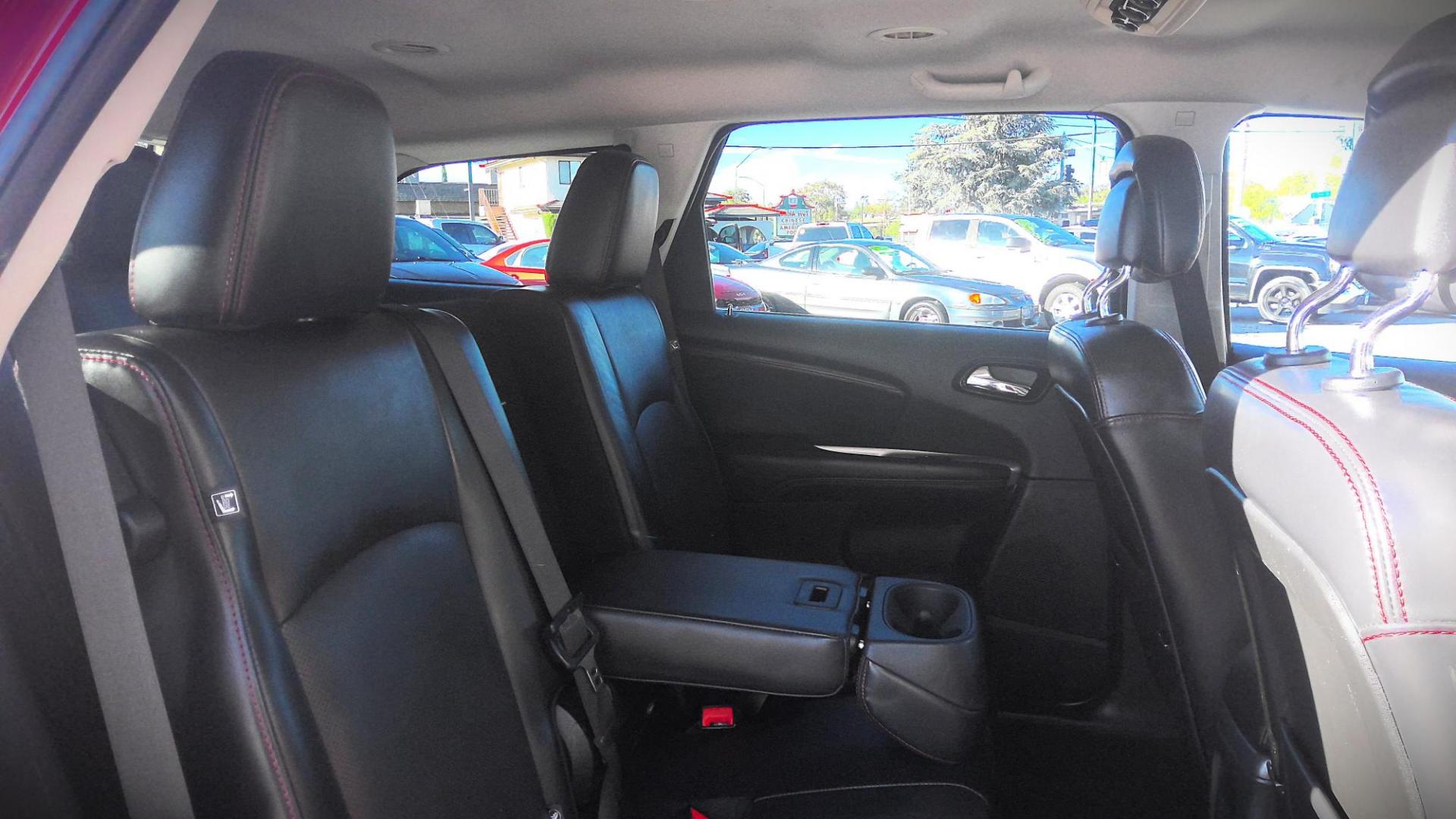 2019 RED Dodge Journey GT AWD (3C4PDDEG6KT) with an 3.6L V6 DOHC 24V engine, 6A transmission, located at 502 S. Riverside Avenue, Medford, OR, 97501, (541) 773-3136, 42.322803, -122.867477 - Photo#9