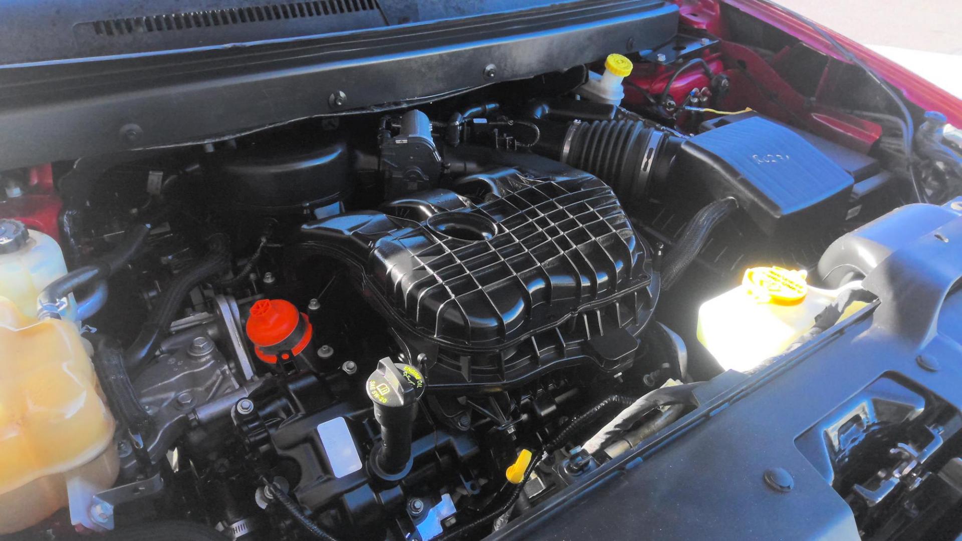 2019 RED Dodge Journey GT AWD (3C4PDDEG6KT) with an 3.6L V6 DOHC 24V engine, 6A transmission, located at 502 S. Riverside Avenue, Medford, OR, 97501, (541) 773-3136, 42.322803, -122.867477 - Photo#17